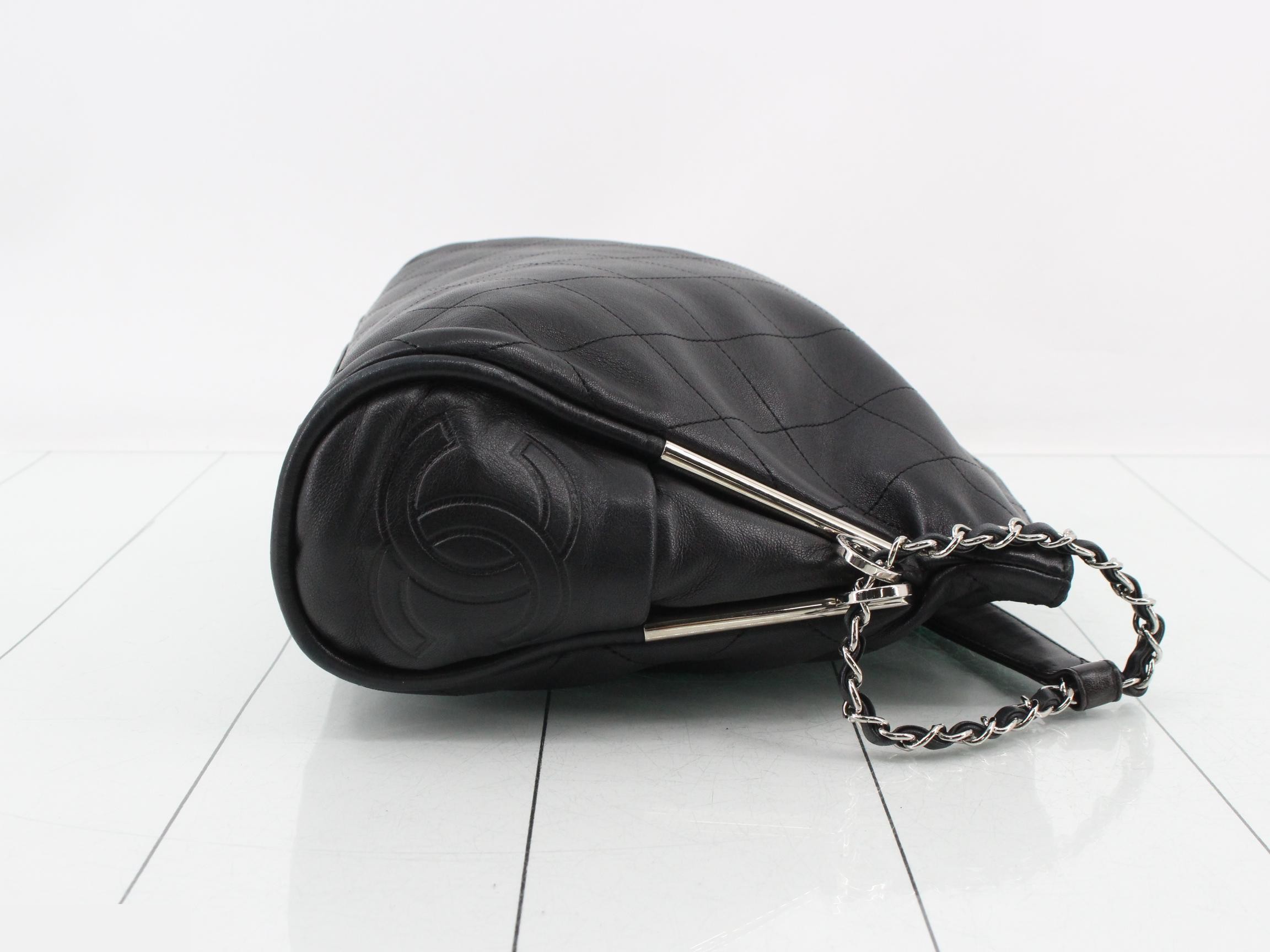 Matelassé (bag) - Shoulder bag — view 3