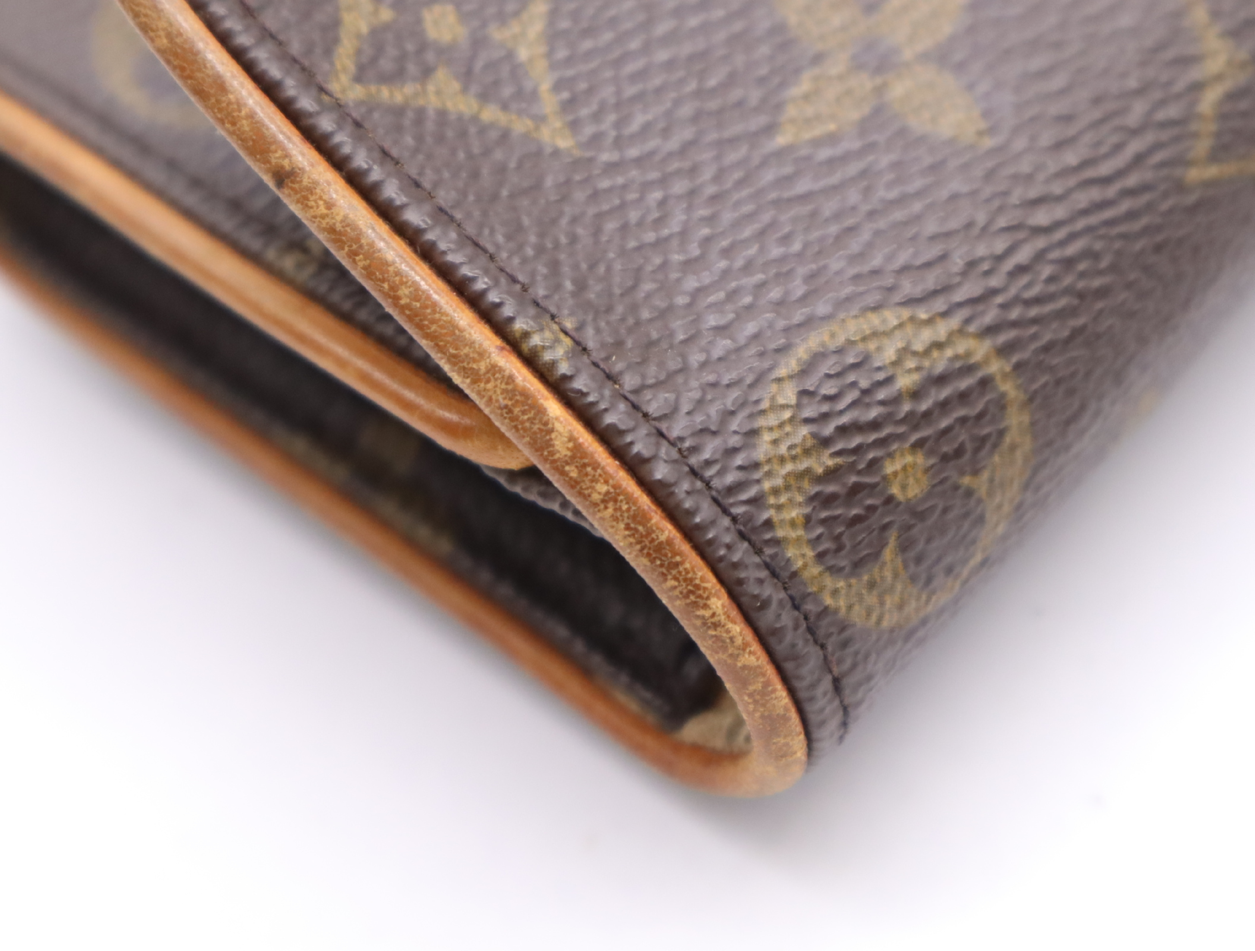 M51854 Monogram Pochette Twin PM Clutch Bag — view 8