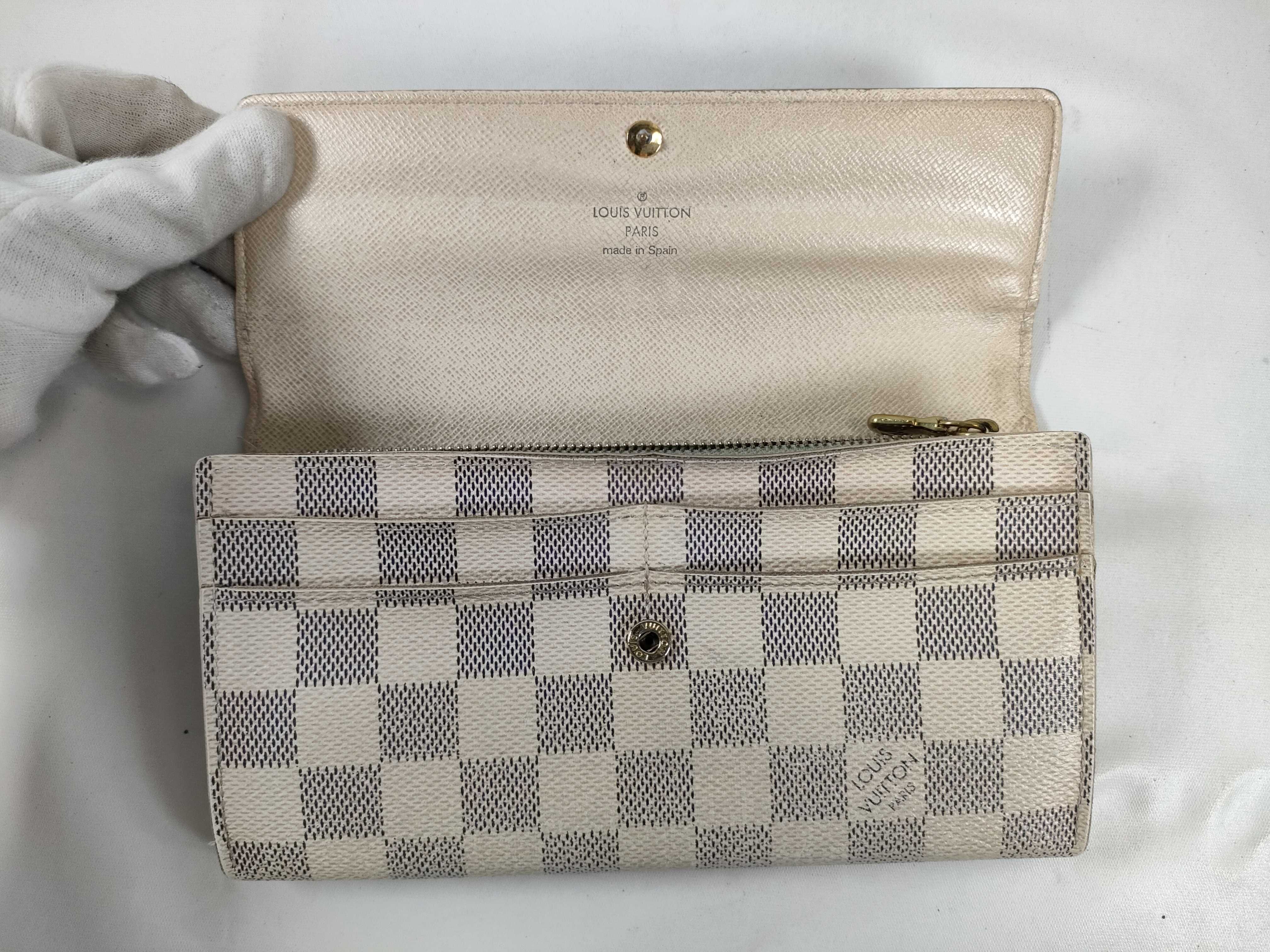 Damier Azur Portefeuille Sarah Wallet — view 9