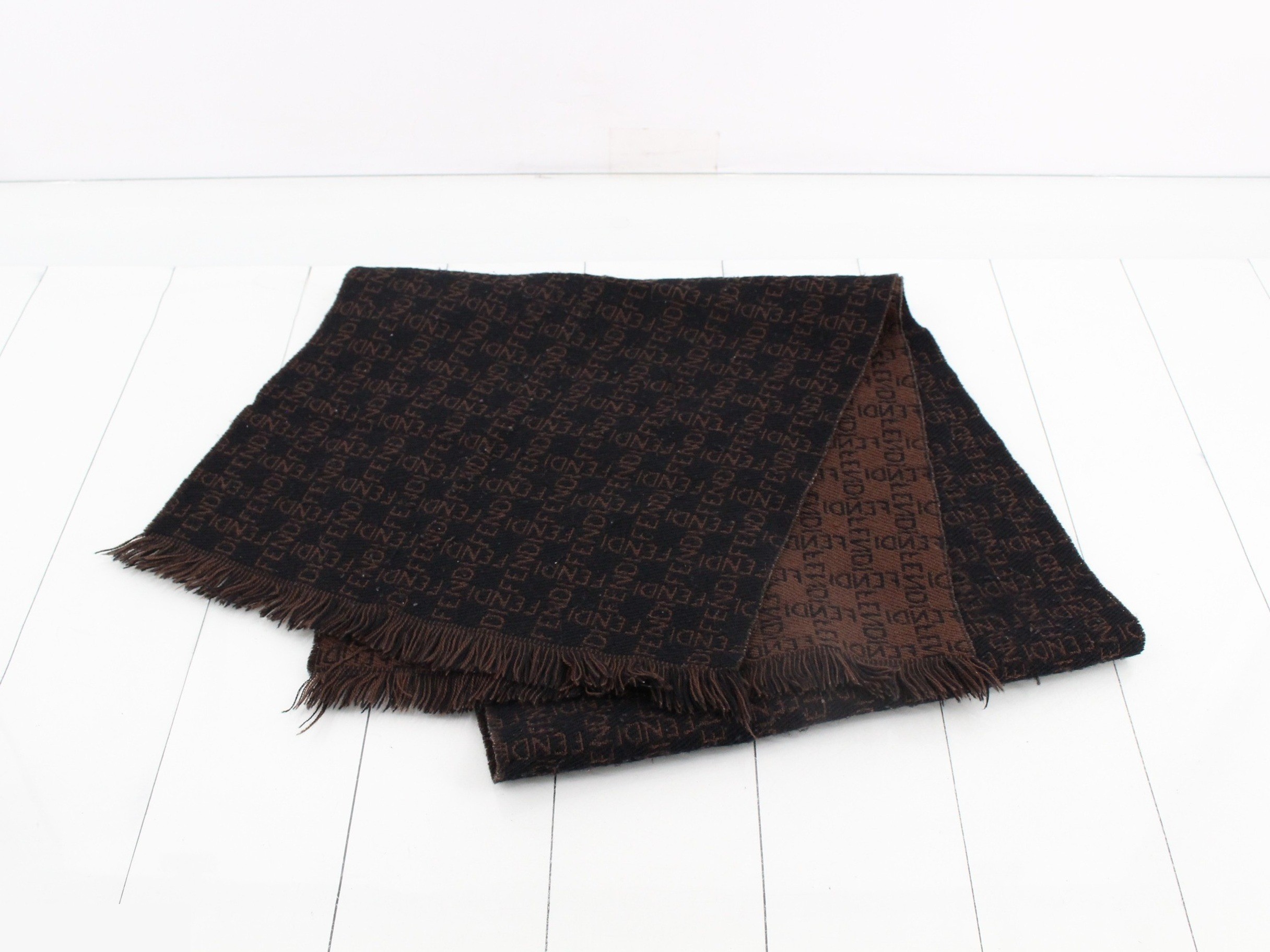 Other lines: Small items, accessories, and scarves — view 2