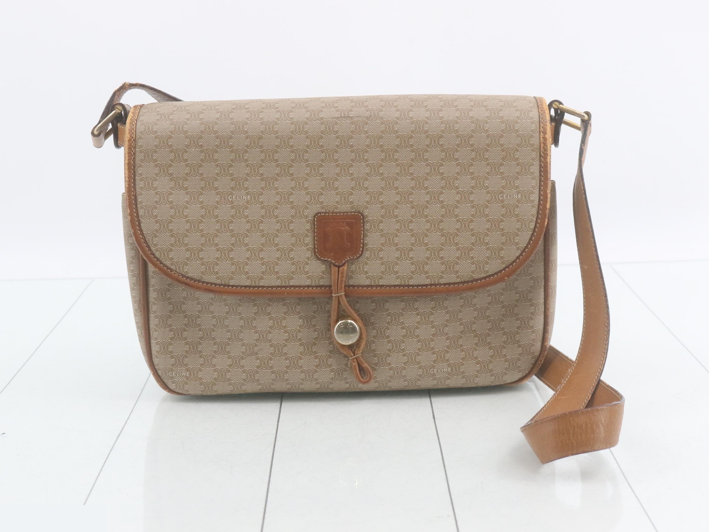 Shoulder bag