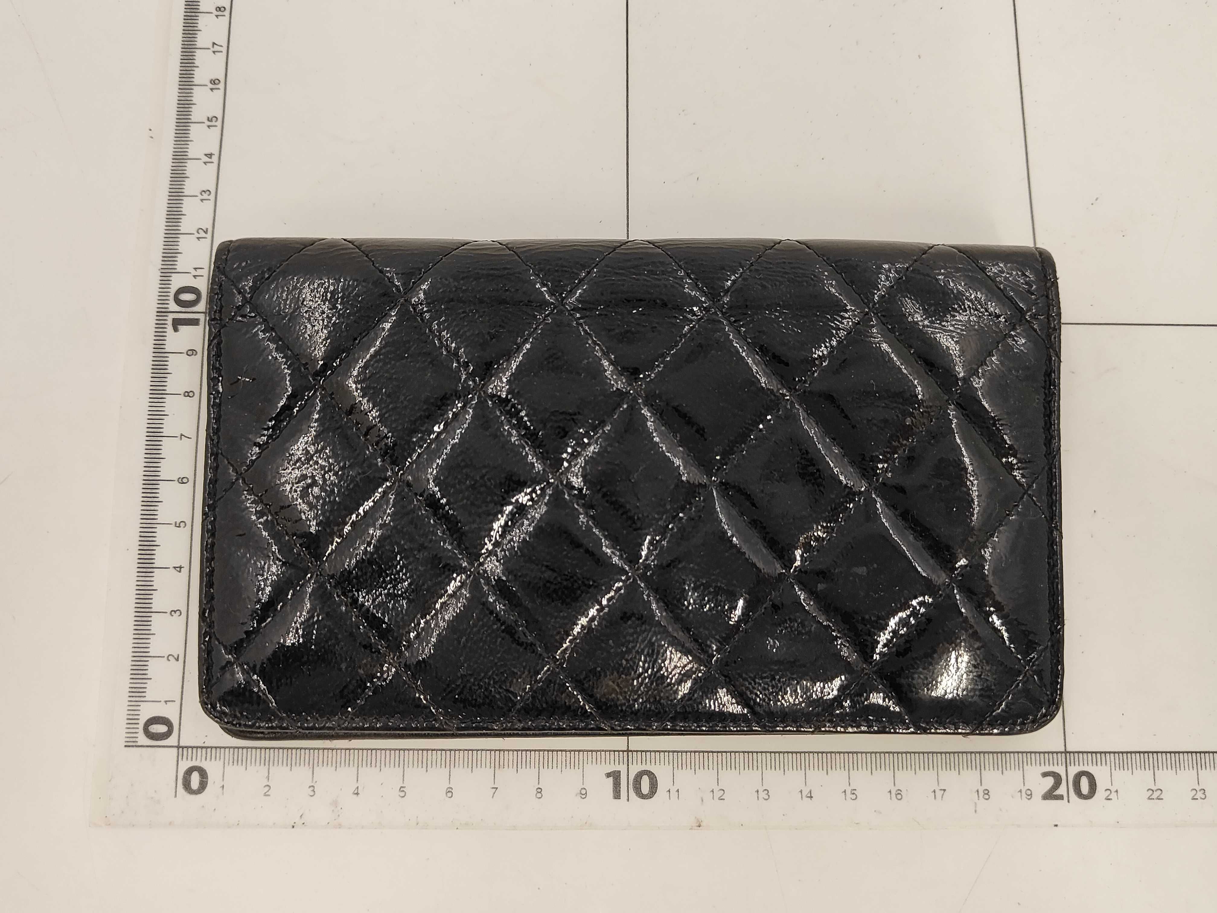 long wallet — view 2