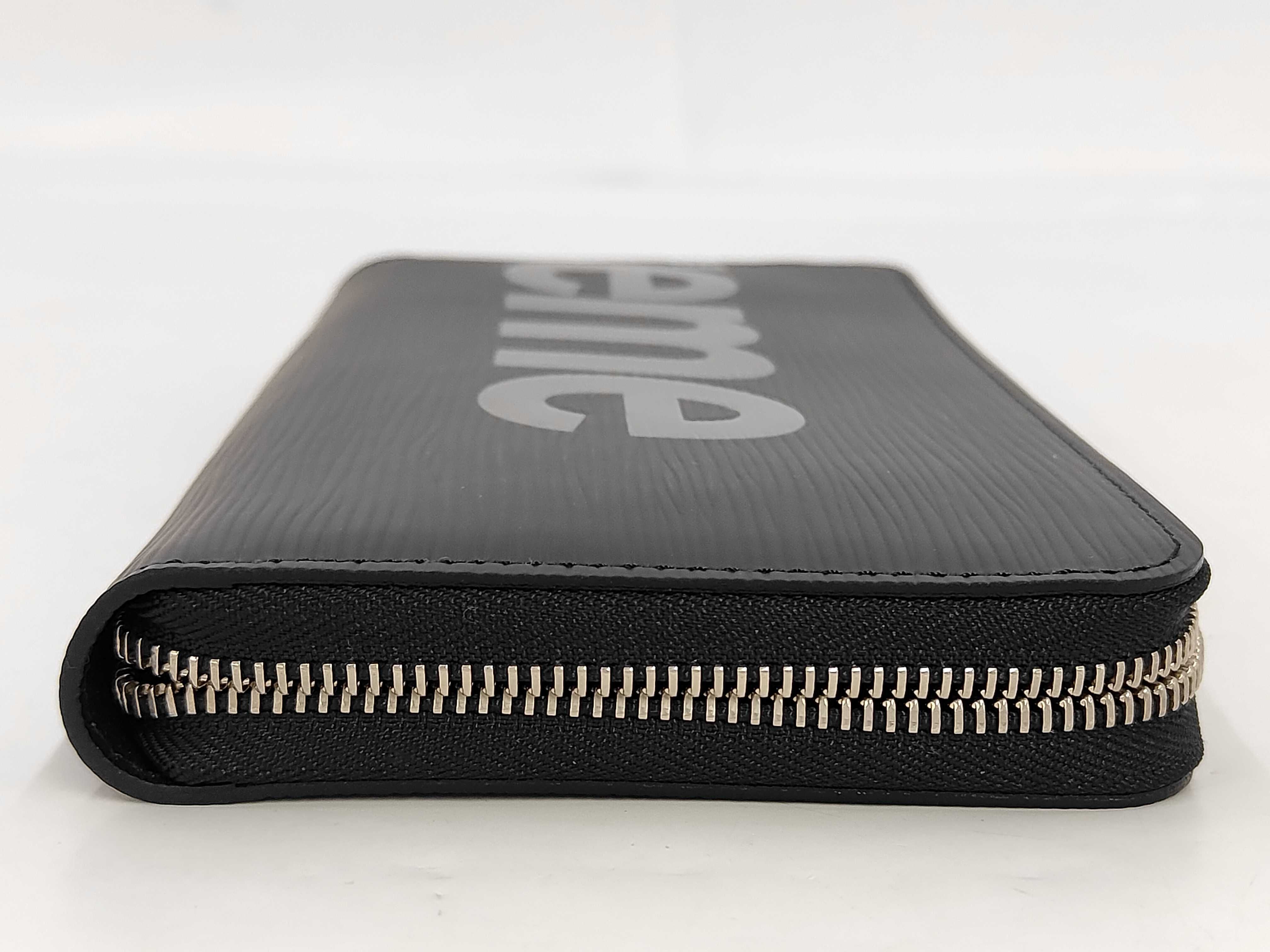 LV Supreme Zippy Organizer M67723 CA2107 Wallet — view 9