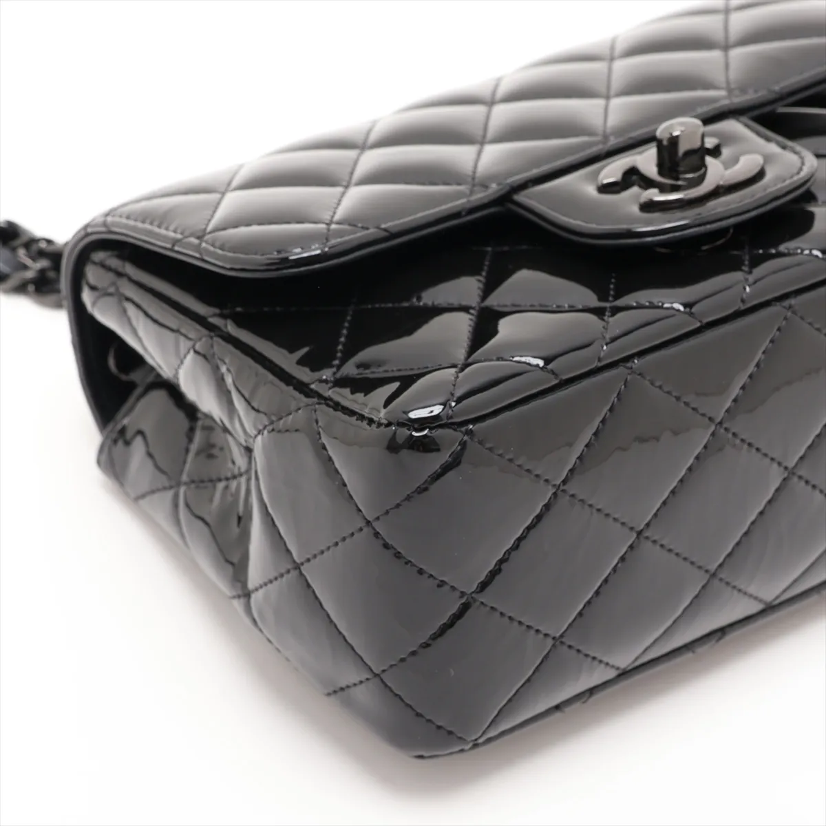 Mini Matelassé 17 Patent Leather Single Flap Single Chain Bag, Black with Black Hardware, P3PH63E6, Random Plate, A35200 — view 4