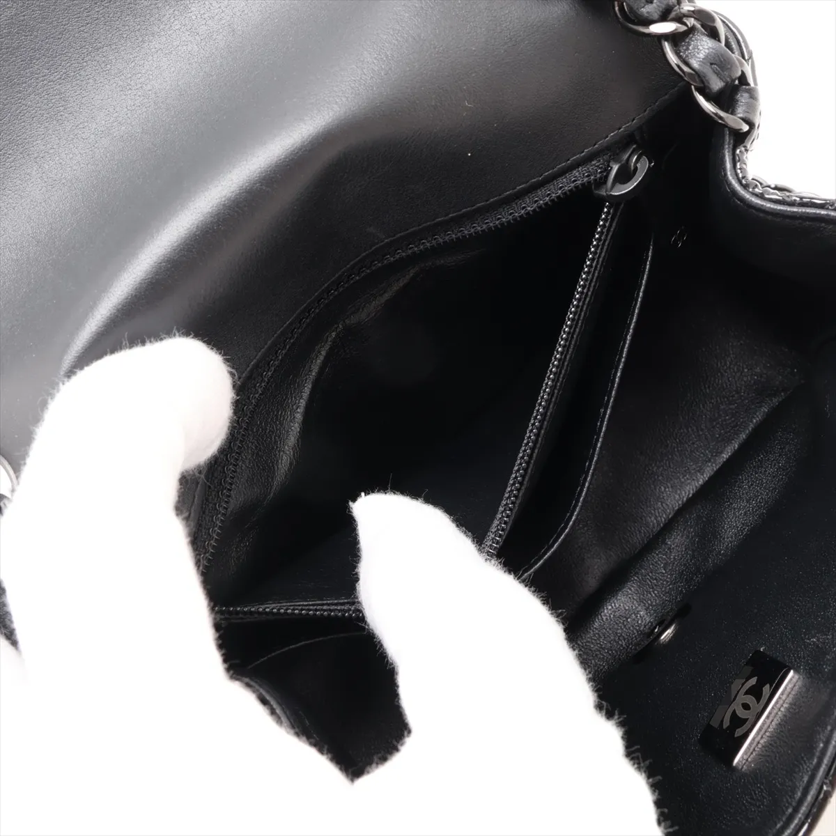 Mini Matelassé 17 Patent Leather Single Flap Single Chain Bag, Black with Black Hardware, P3PH63E6, Random Plate, A35200 — view 7