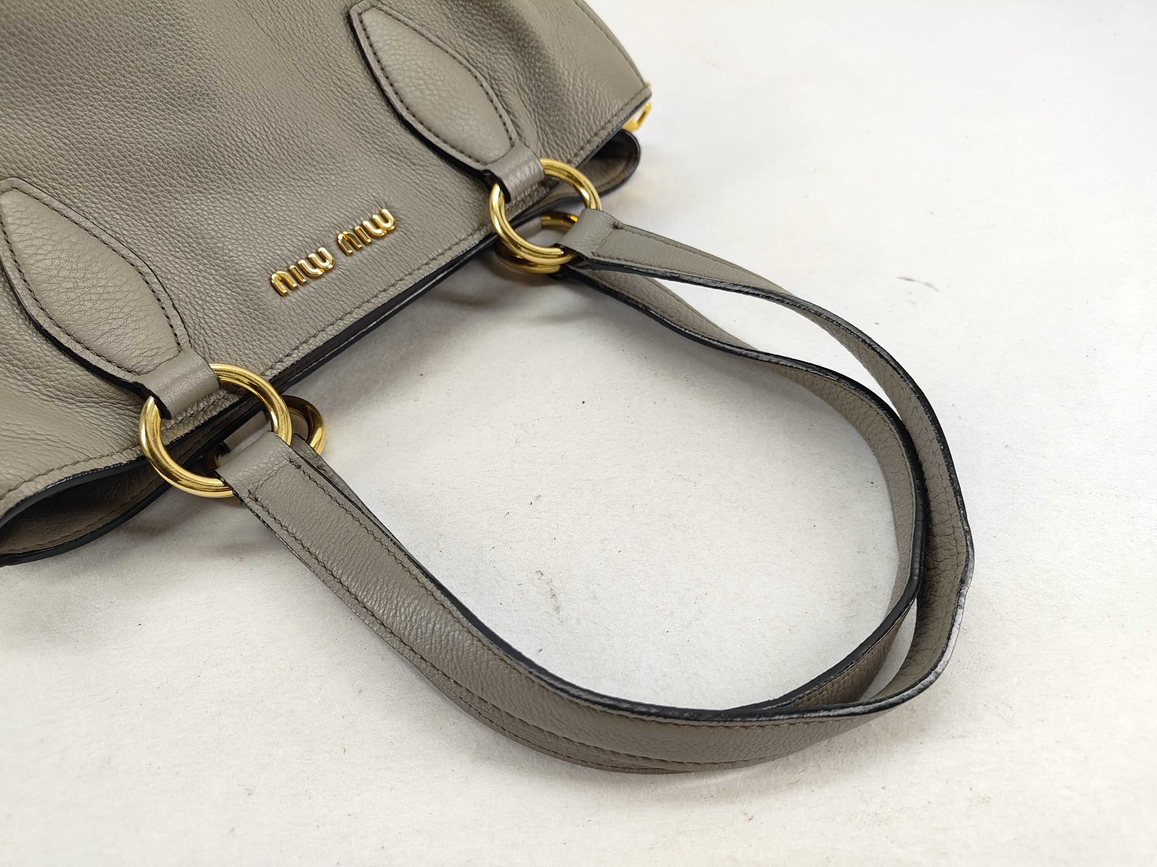 Vitello Phoenix Logo Hardware Tote Bag — view 4