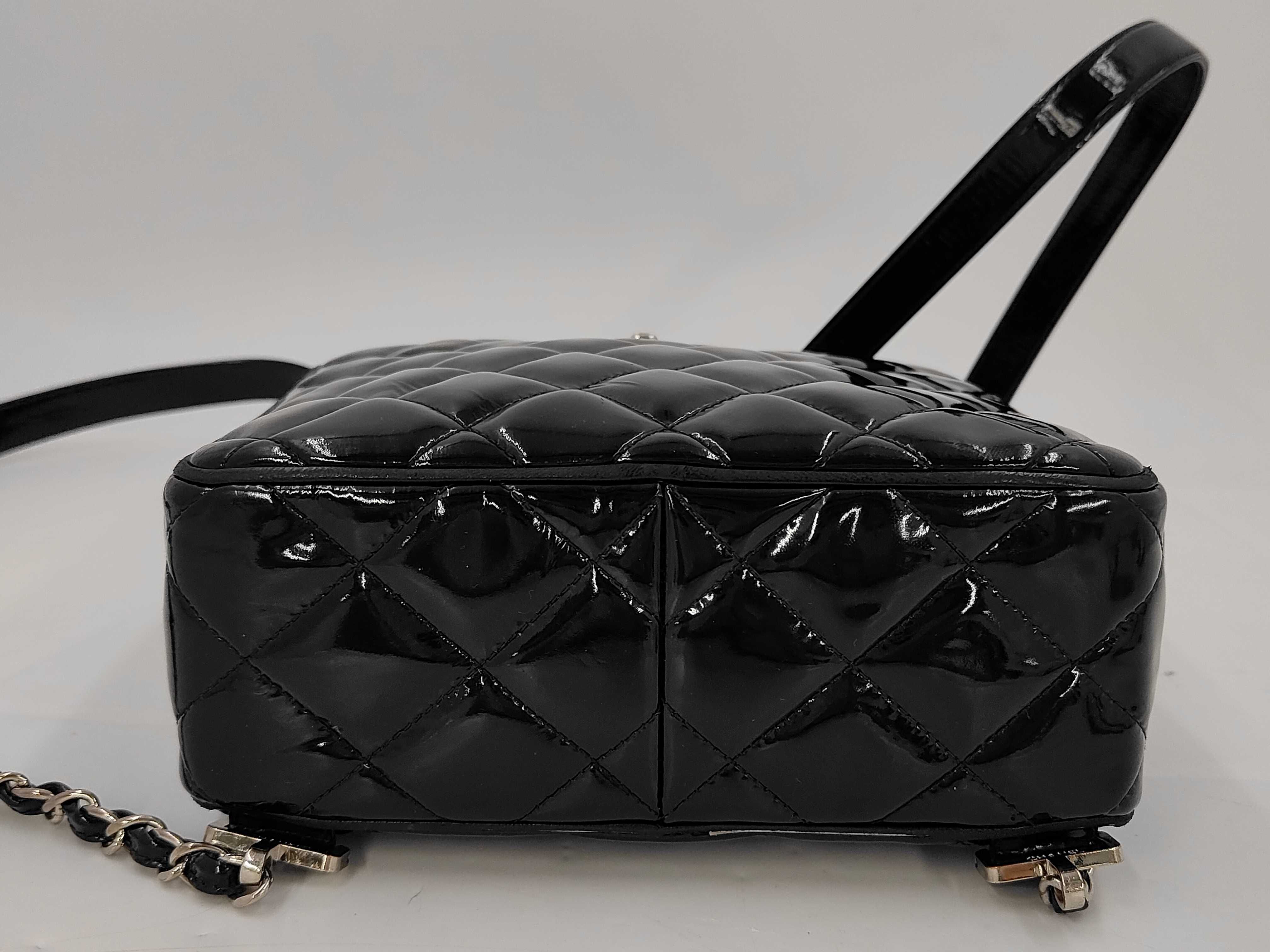 enamel Matelassé backpack, Coco Mark, serial number 4, with sticker. — view 4