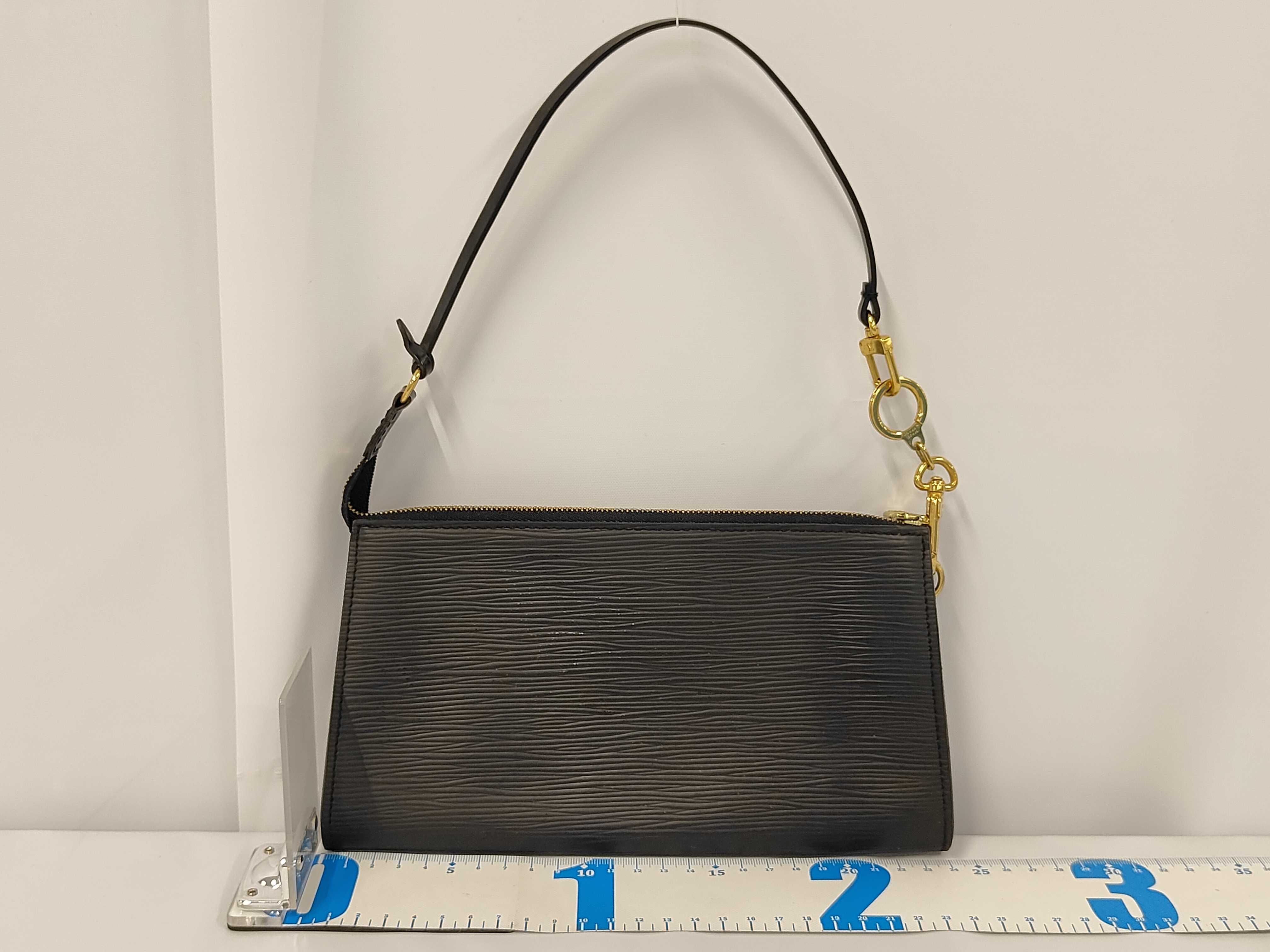 Epi Accessoires Handbag, Black Handbag — view 2