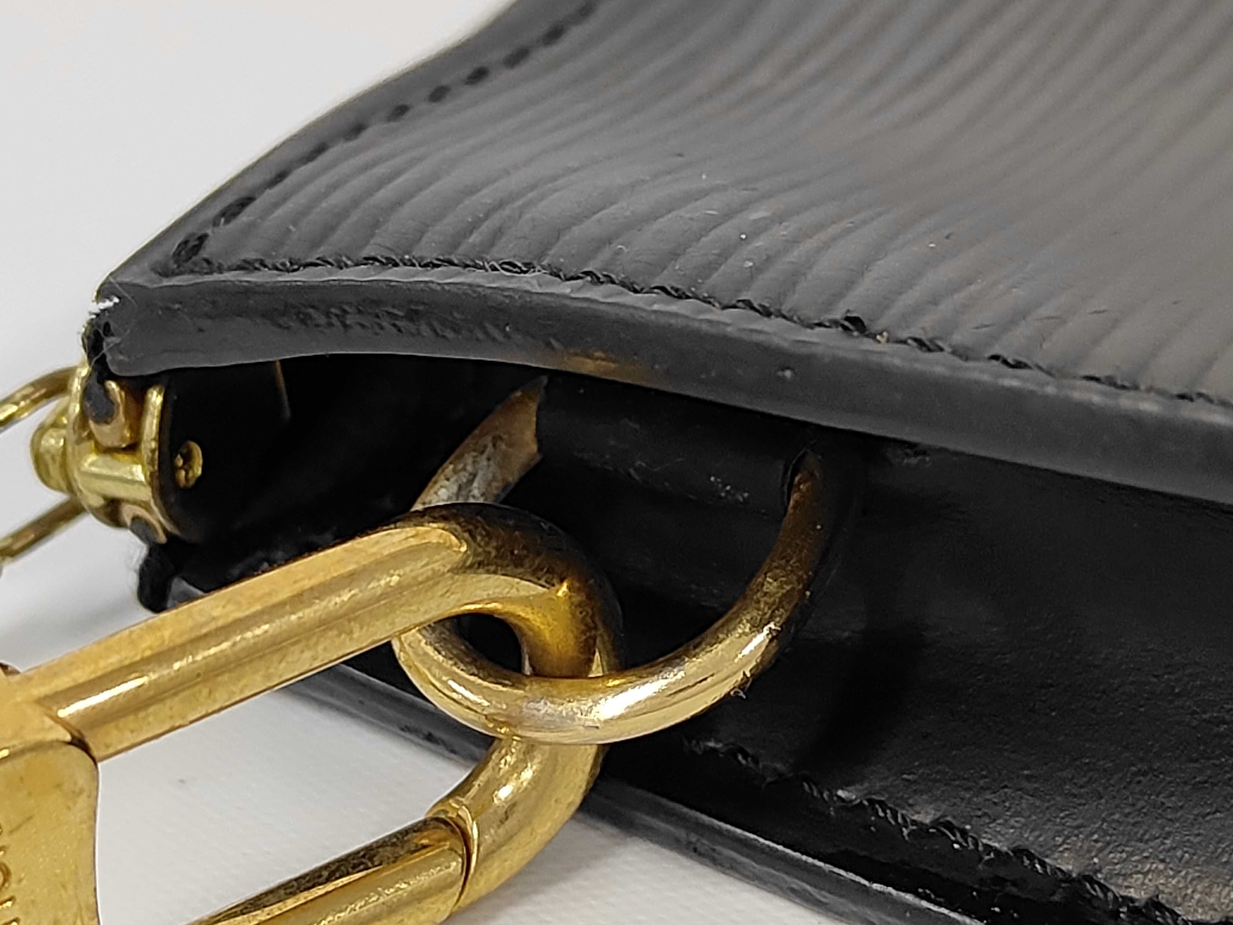 Epi Accessoires Handbag, Black Handbag — view 6