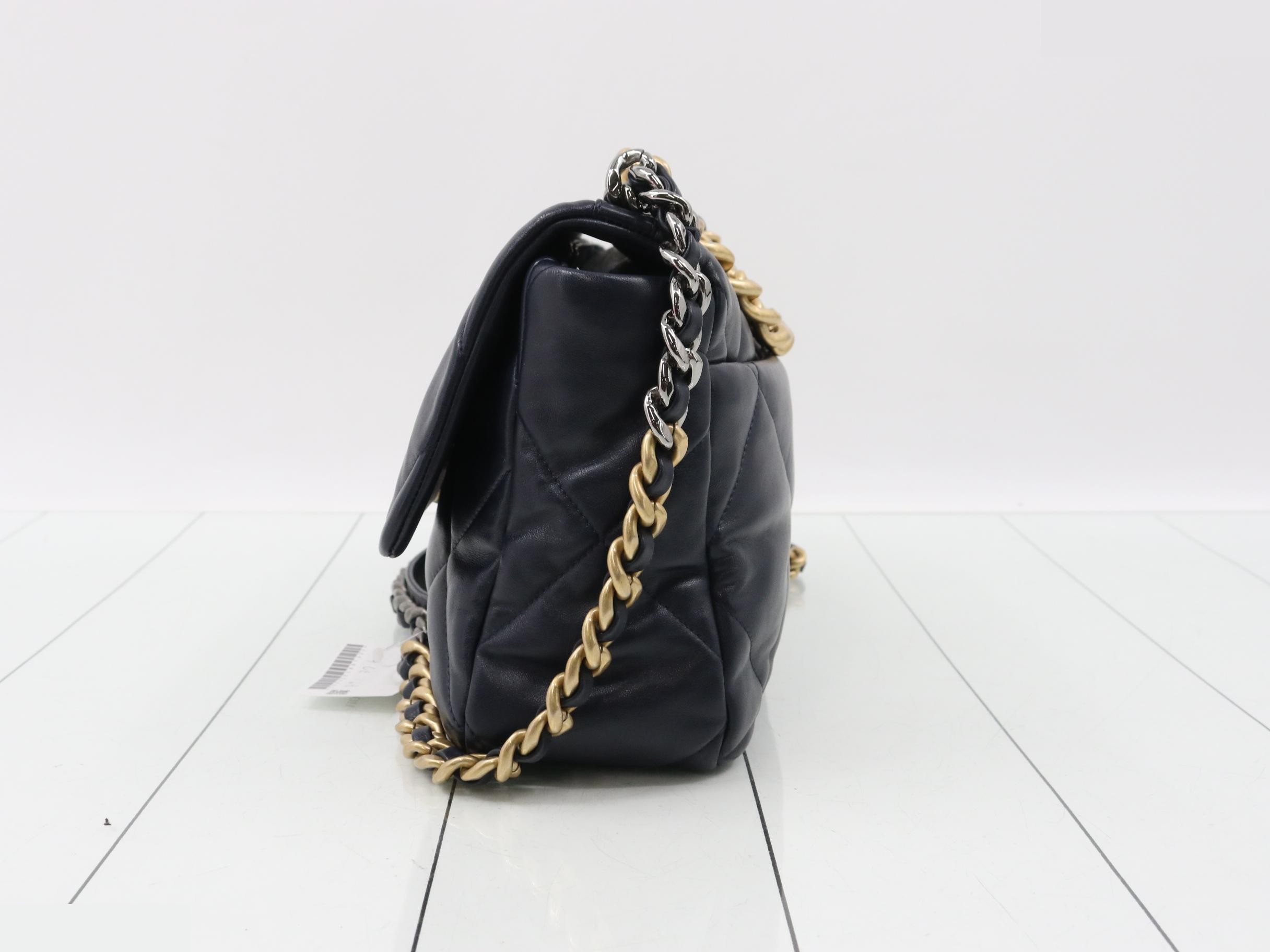 Chain shoulder bag — view 3