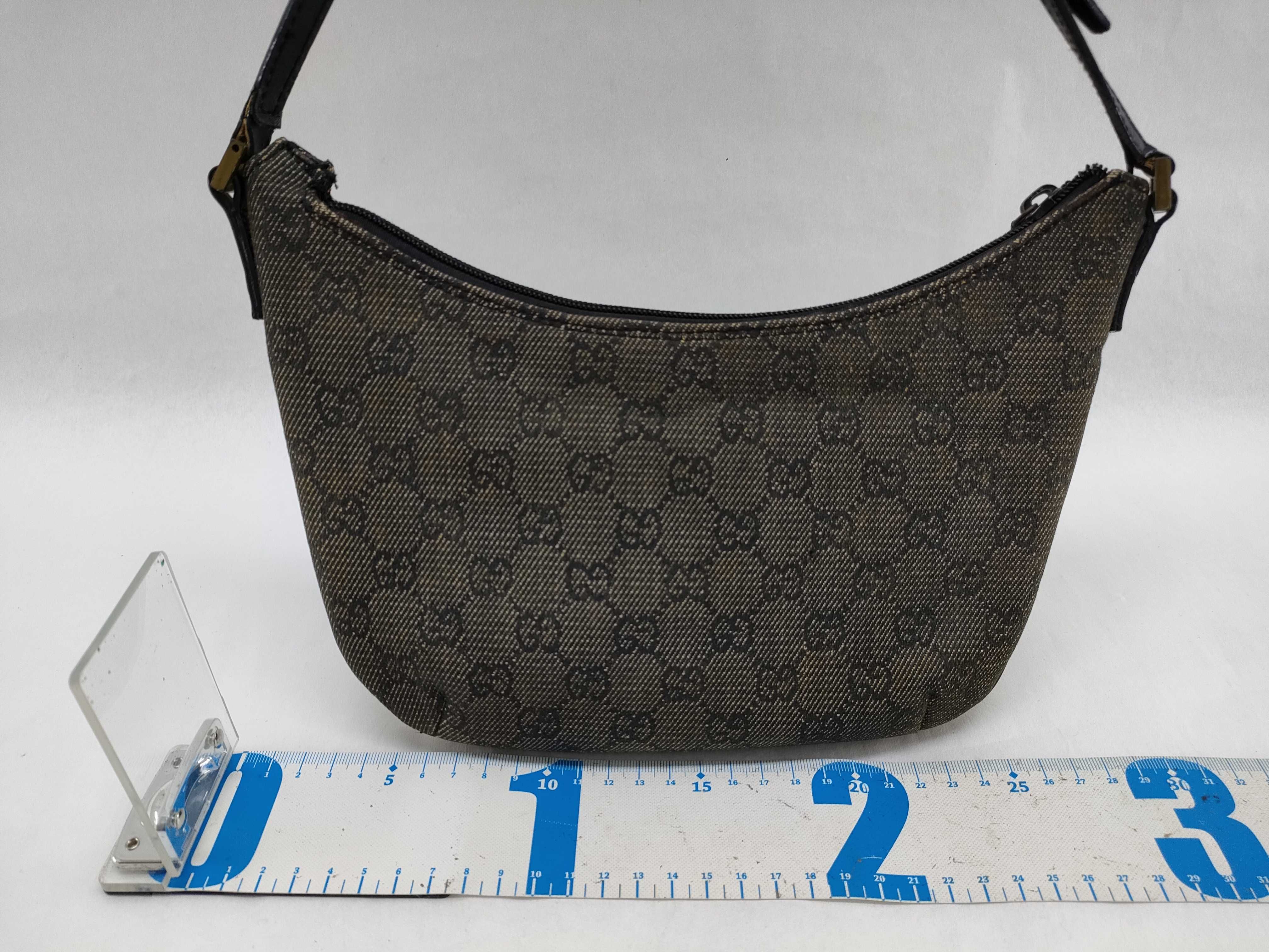 GG Canvas Shoulder Bag GG Canvas Handbag — view 2