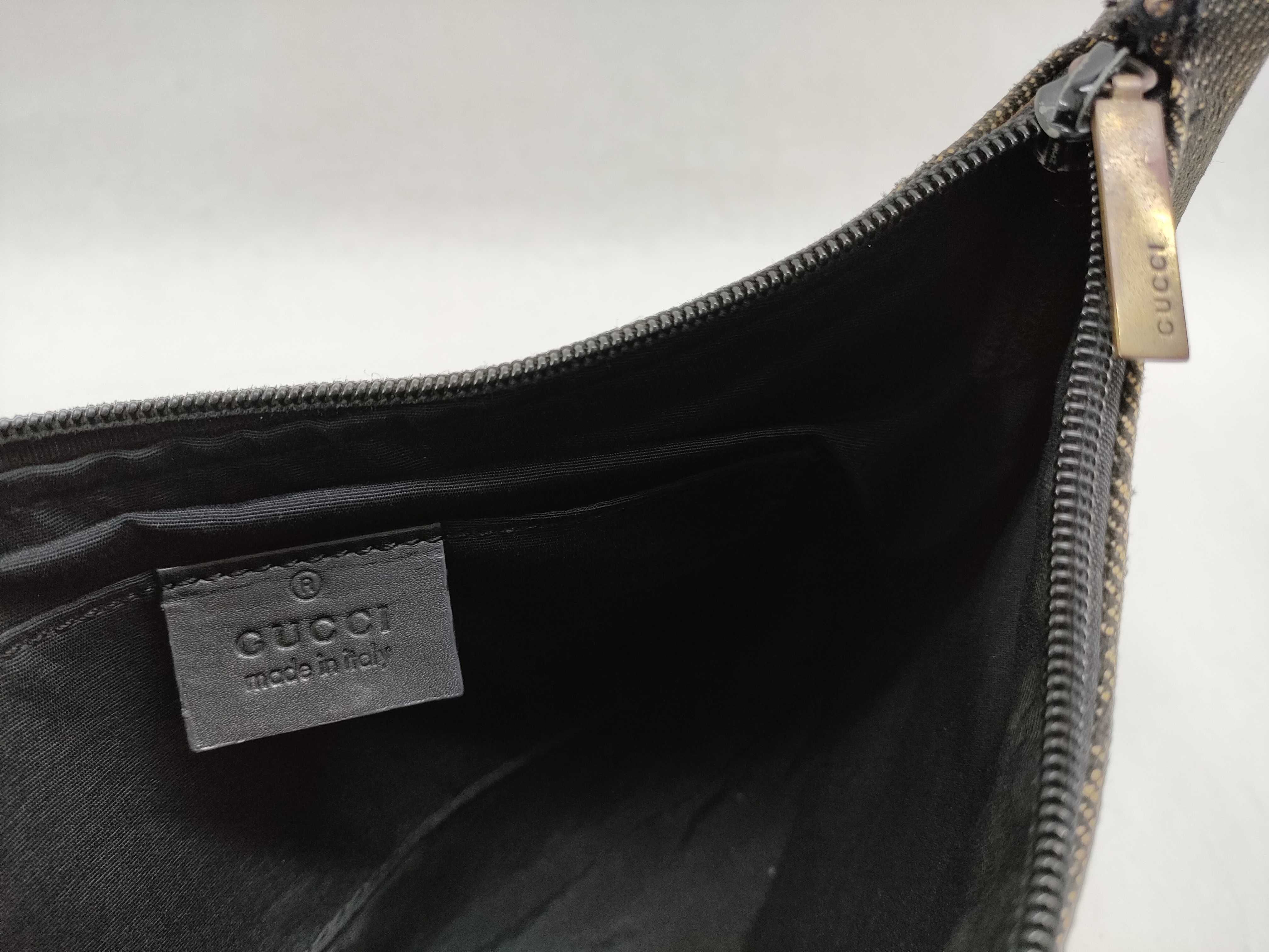 GG Canvas Shoulder Bag GG Canvas Handbag — view 9