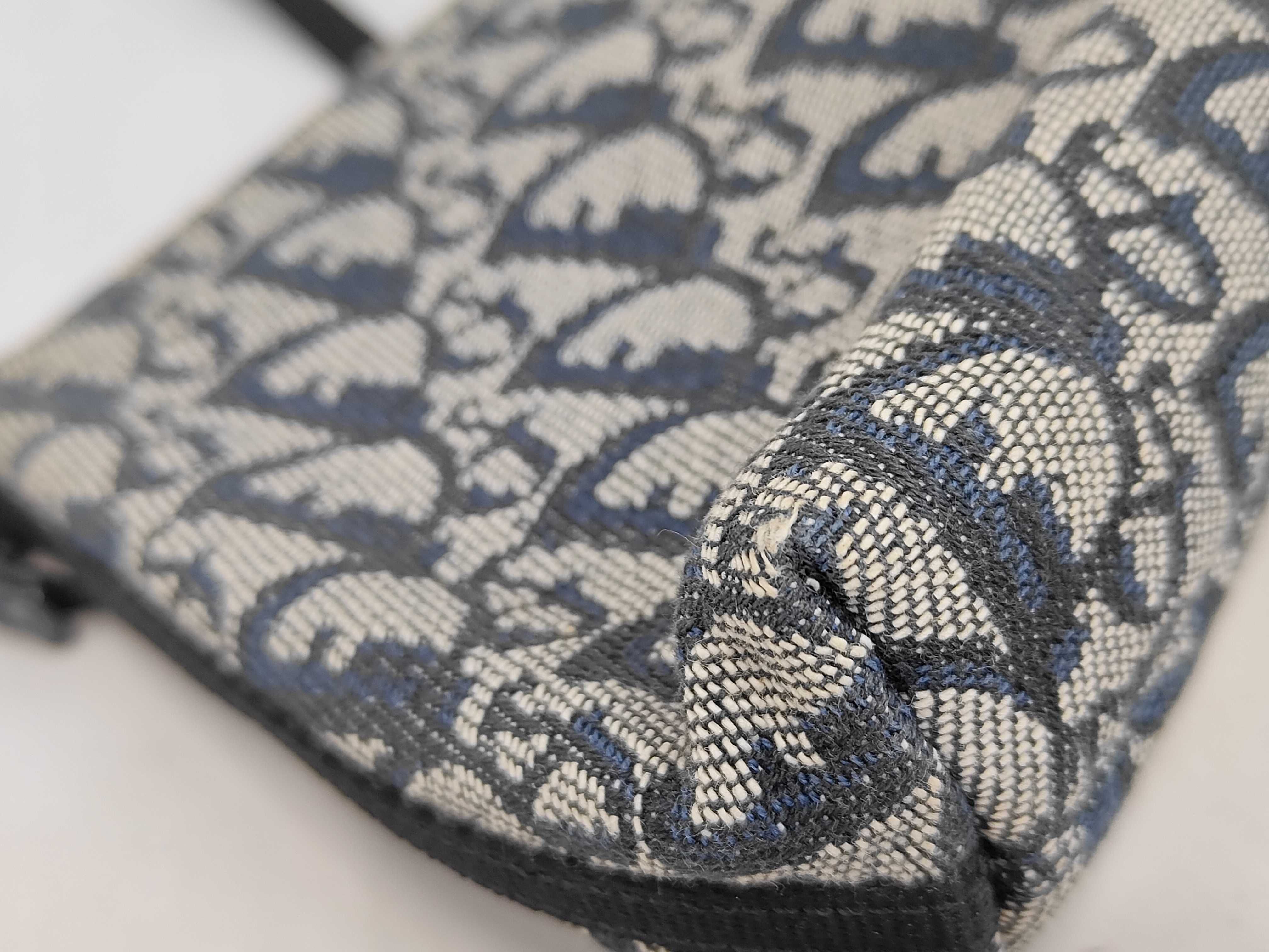 Trotter Accessory Pouch Shoulder Bag — view 4