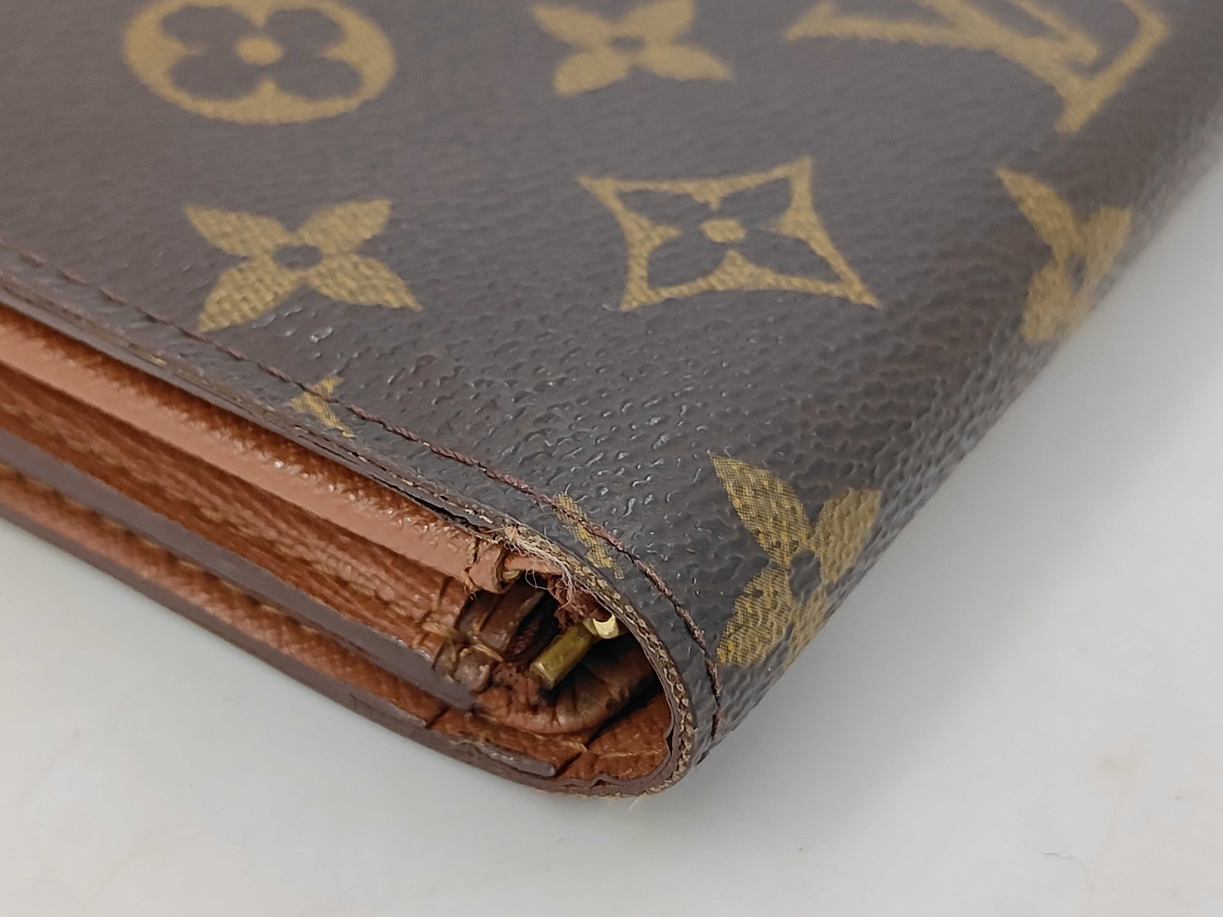 Folding Wallet / PVC Wallet — view 3