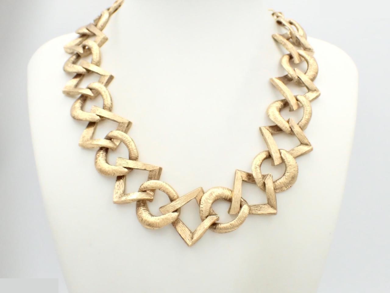 Other line: Precious metals, necklaces, pendants, neck circumference approximately 48cm. — view 3