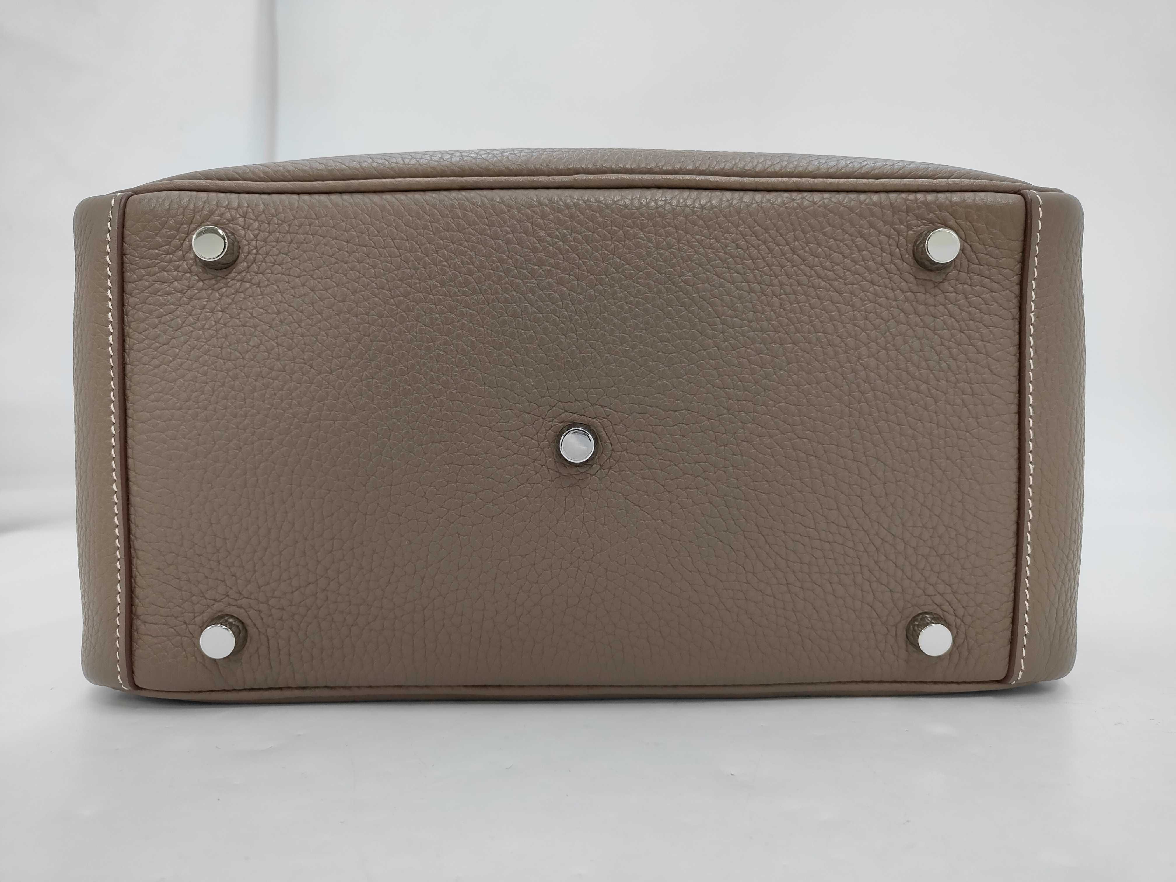 Lindy 30 2-Way Bag, Etoupe/Greige Handbag — view 7
