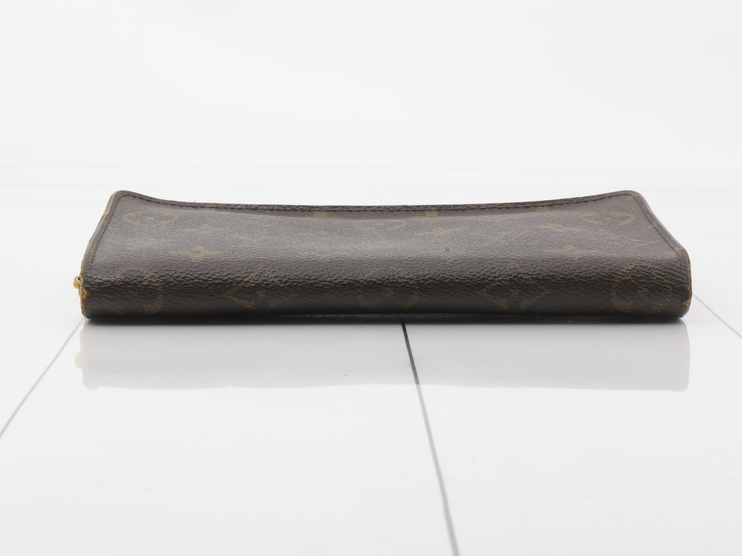 long wallet — view 3