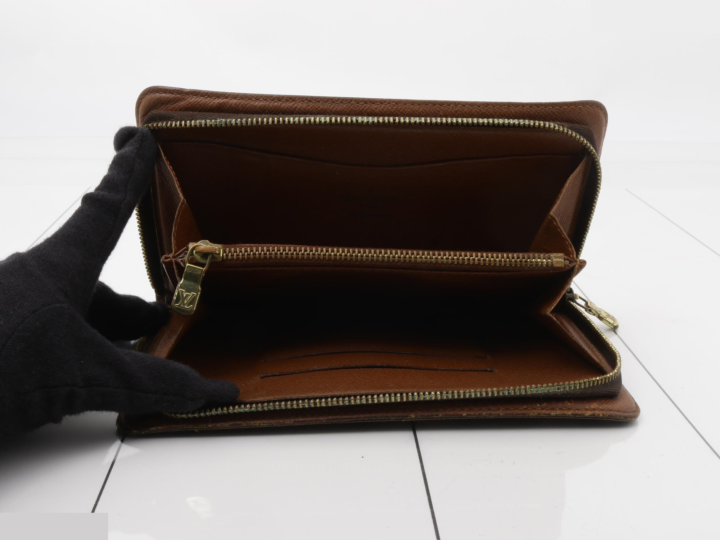 long wallet — view 4