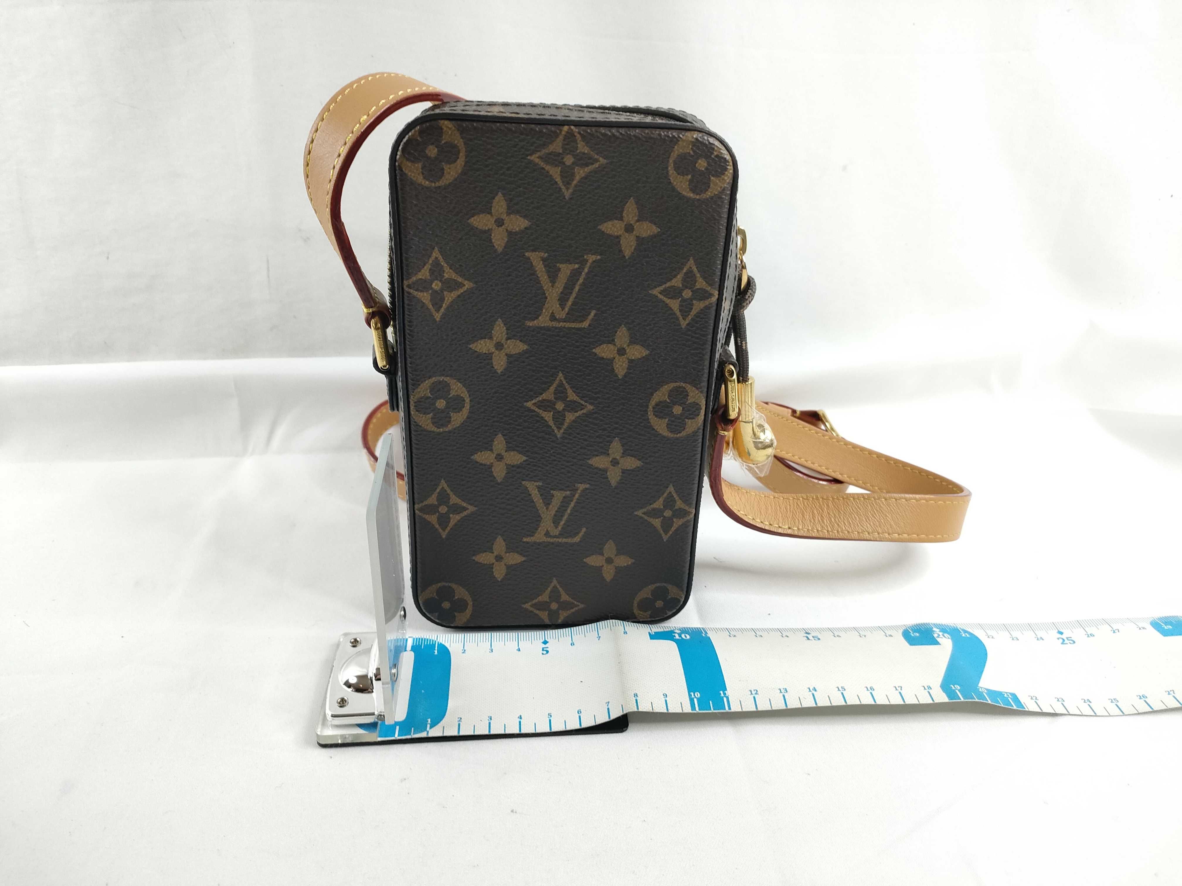 Monogram LV M14063 Wallet Shoulder Bag — view 2