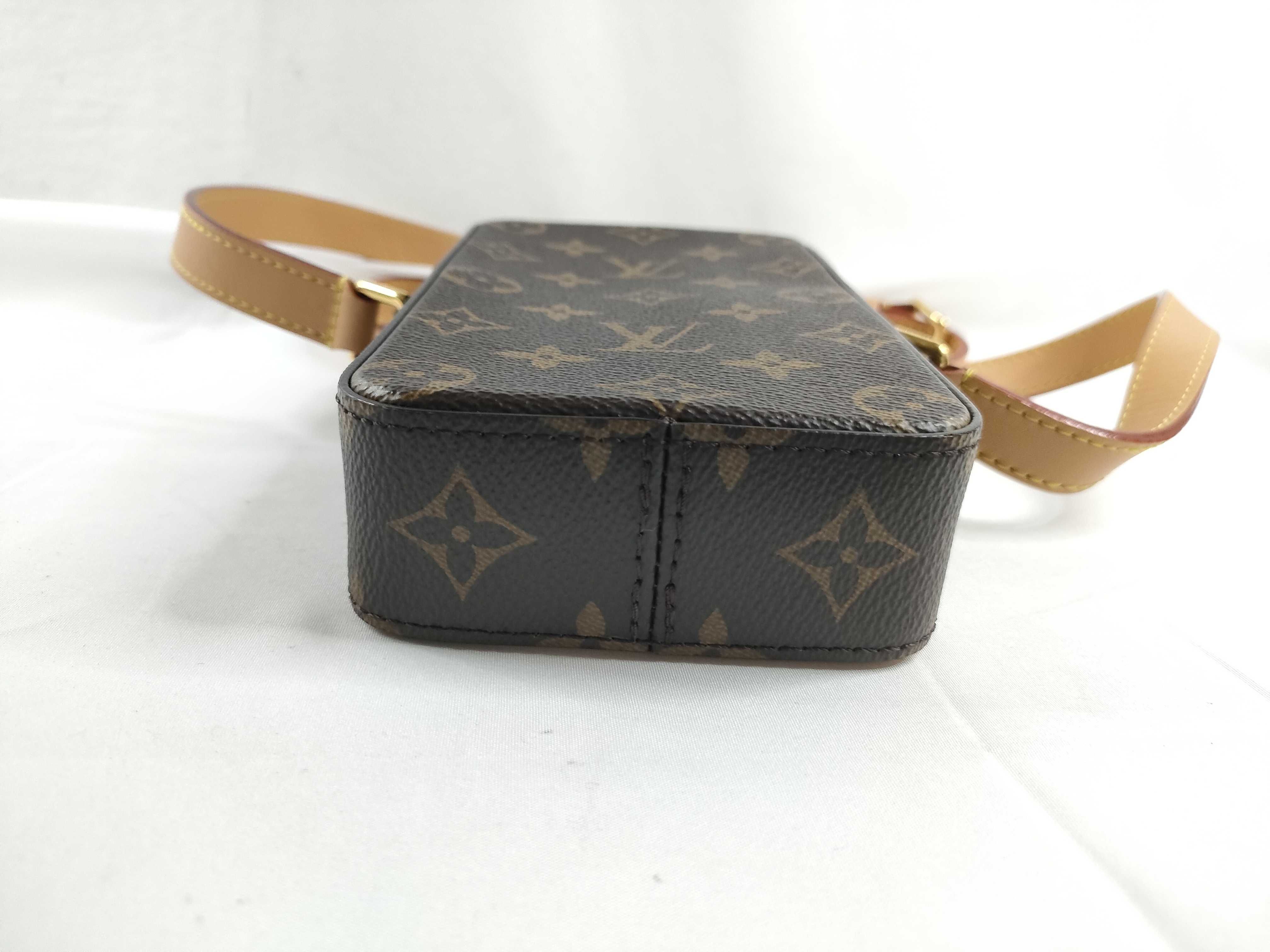 Monogram LV M14063 Wallet Shoulder Bag — view 4