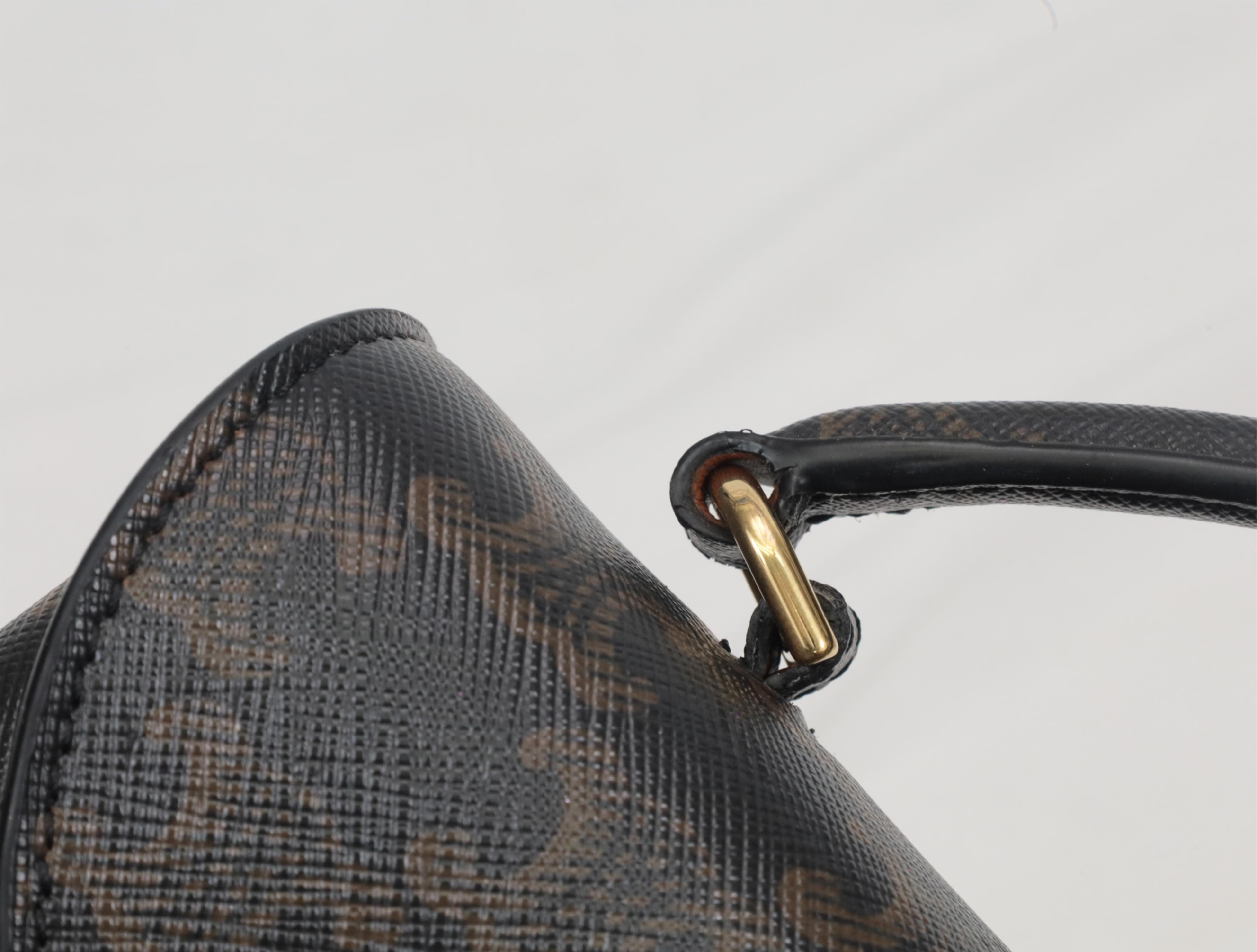 Triomphe Teen Nino Shoulder Bag — view 10