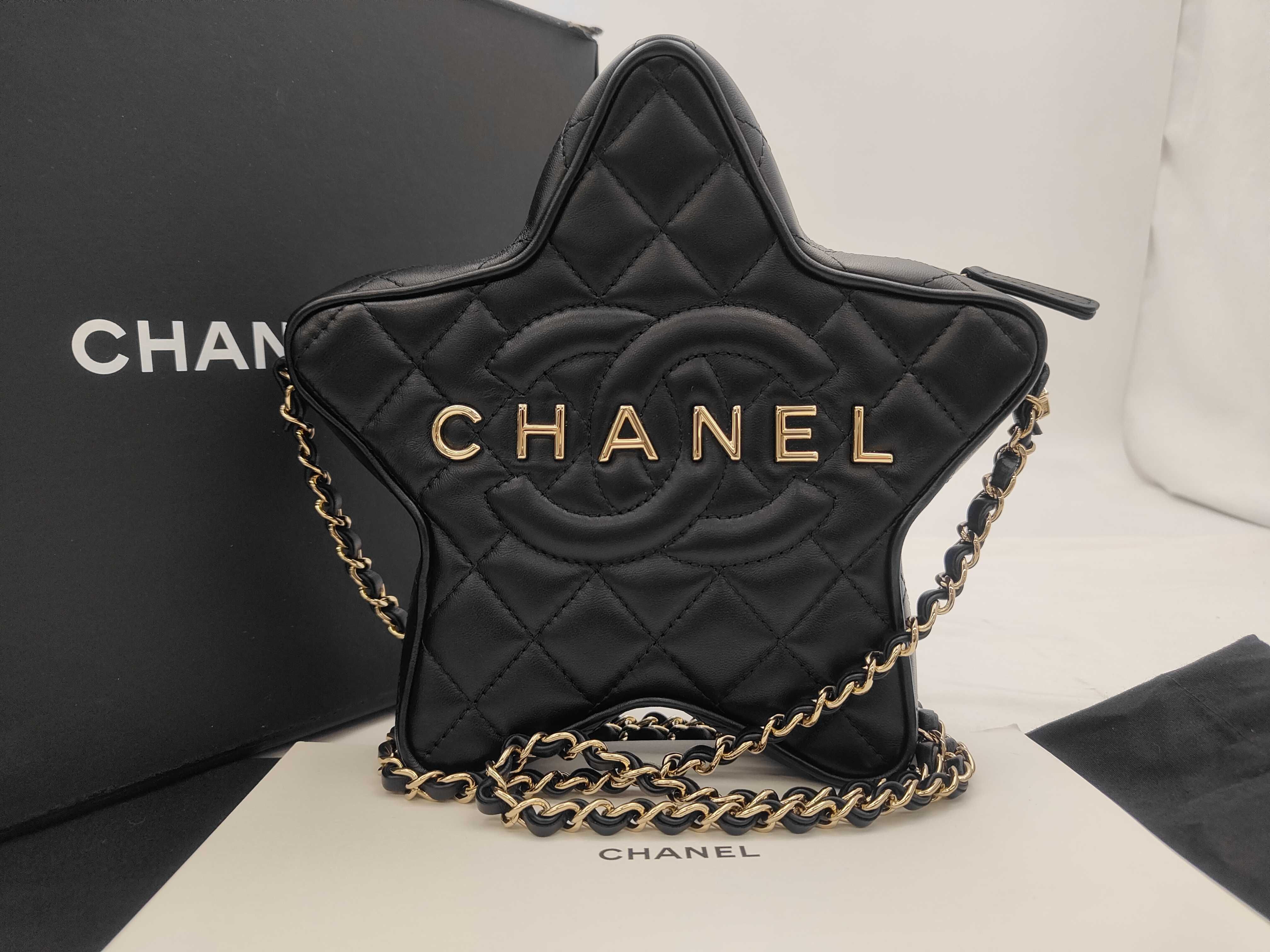 Star Logo Chain Shoulder Bag (Random Serial Number)
