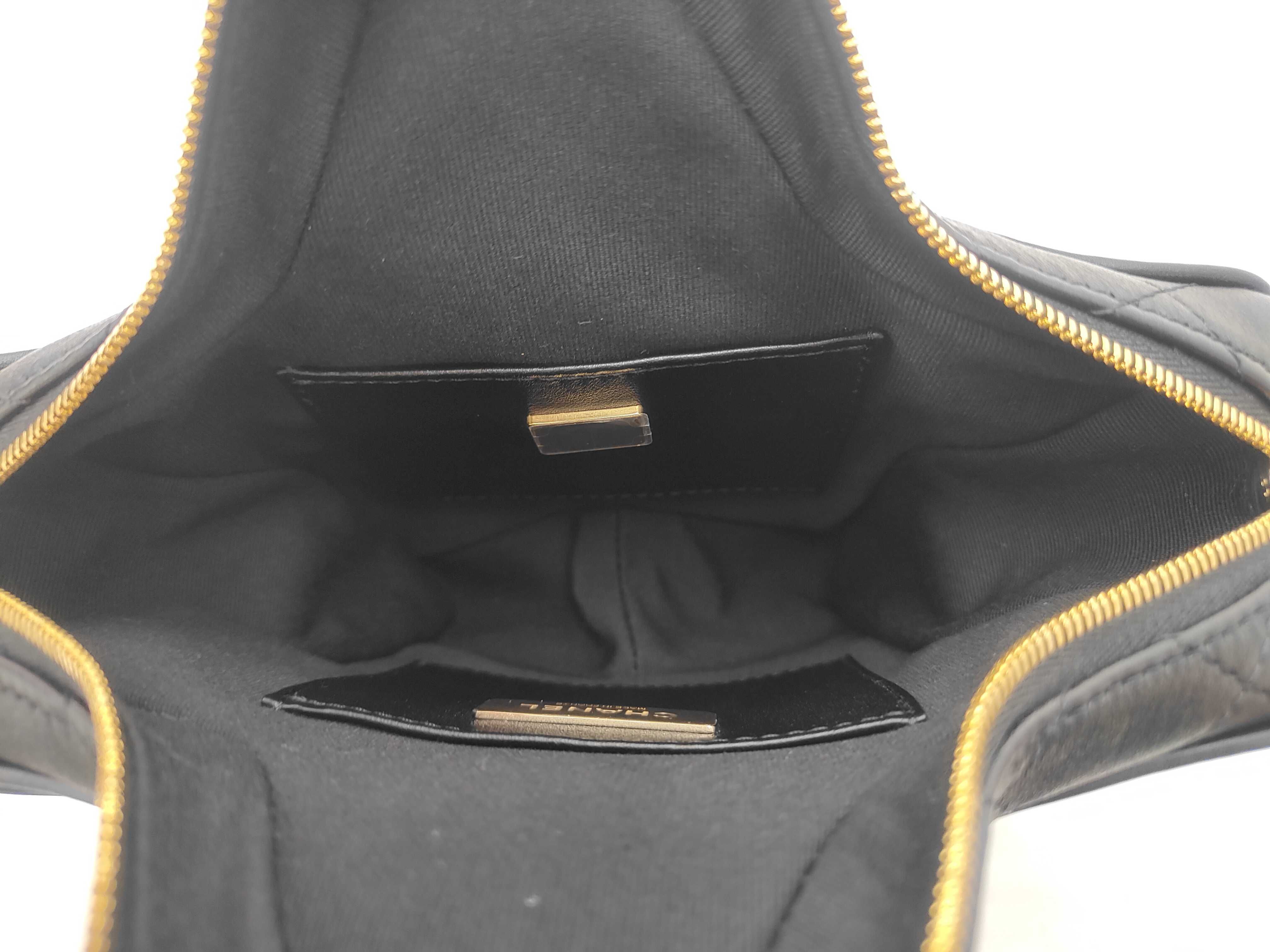 Star Logo Chain Shoulder Bag (Random Serial Number) — view 7