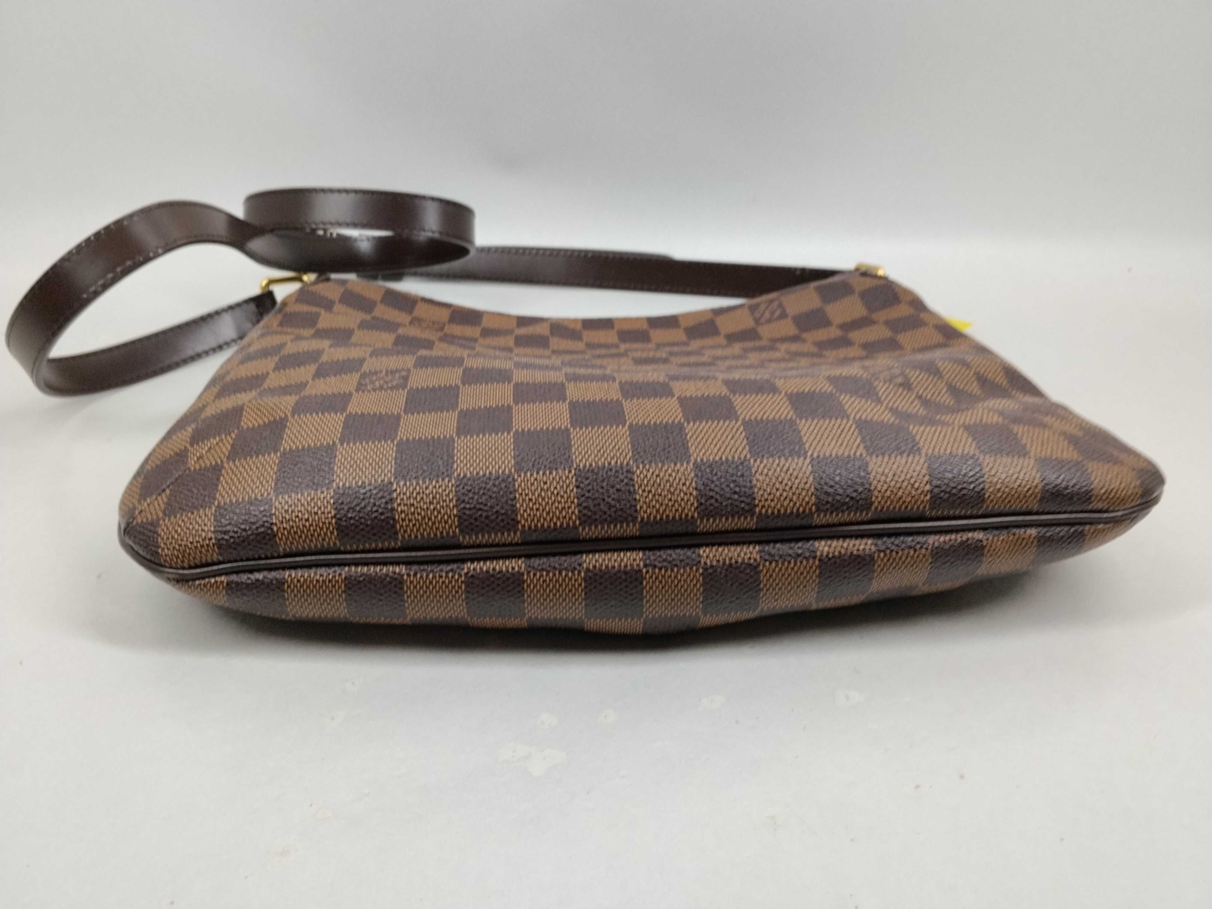 Damier N42251 Bloomsbury PM Shoulder Bag — view 3
