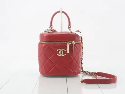 Matelassé Shoulder Bag