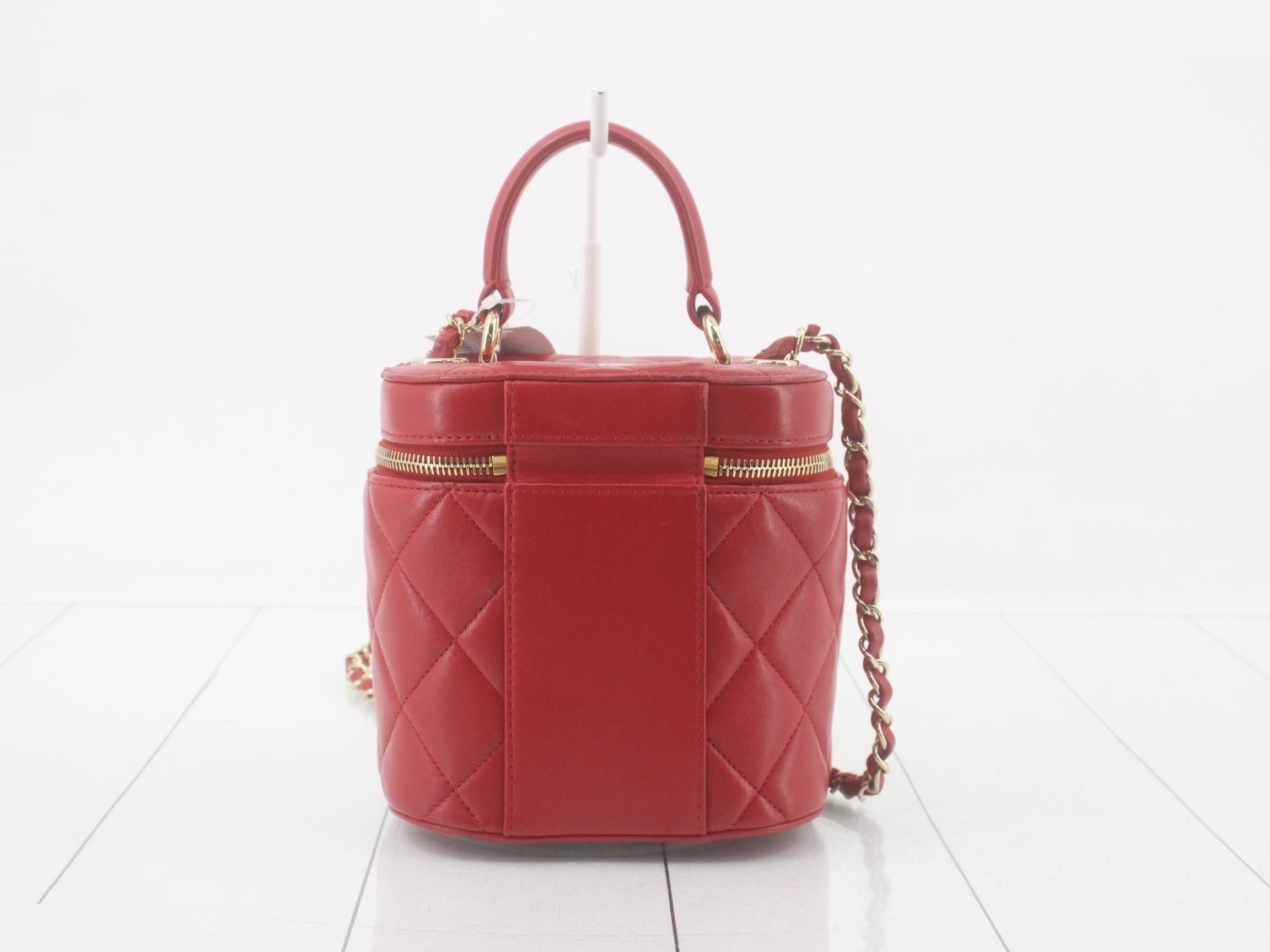 Matelassé Shoulder Bag — view 2