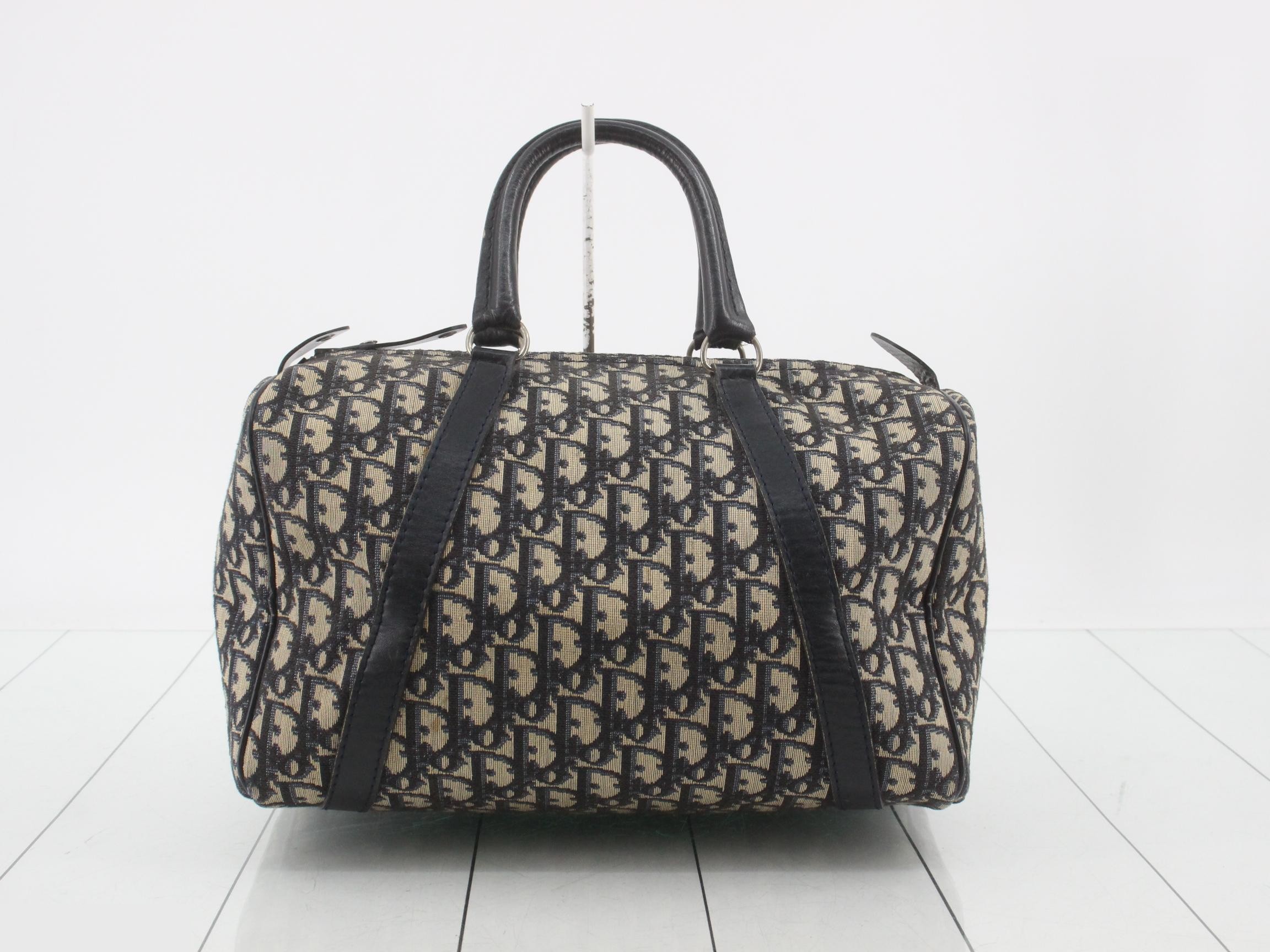 Trotter Boston Bag, Navy, W: 30 x H: 20 x D: 15 — view 2
