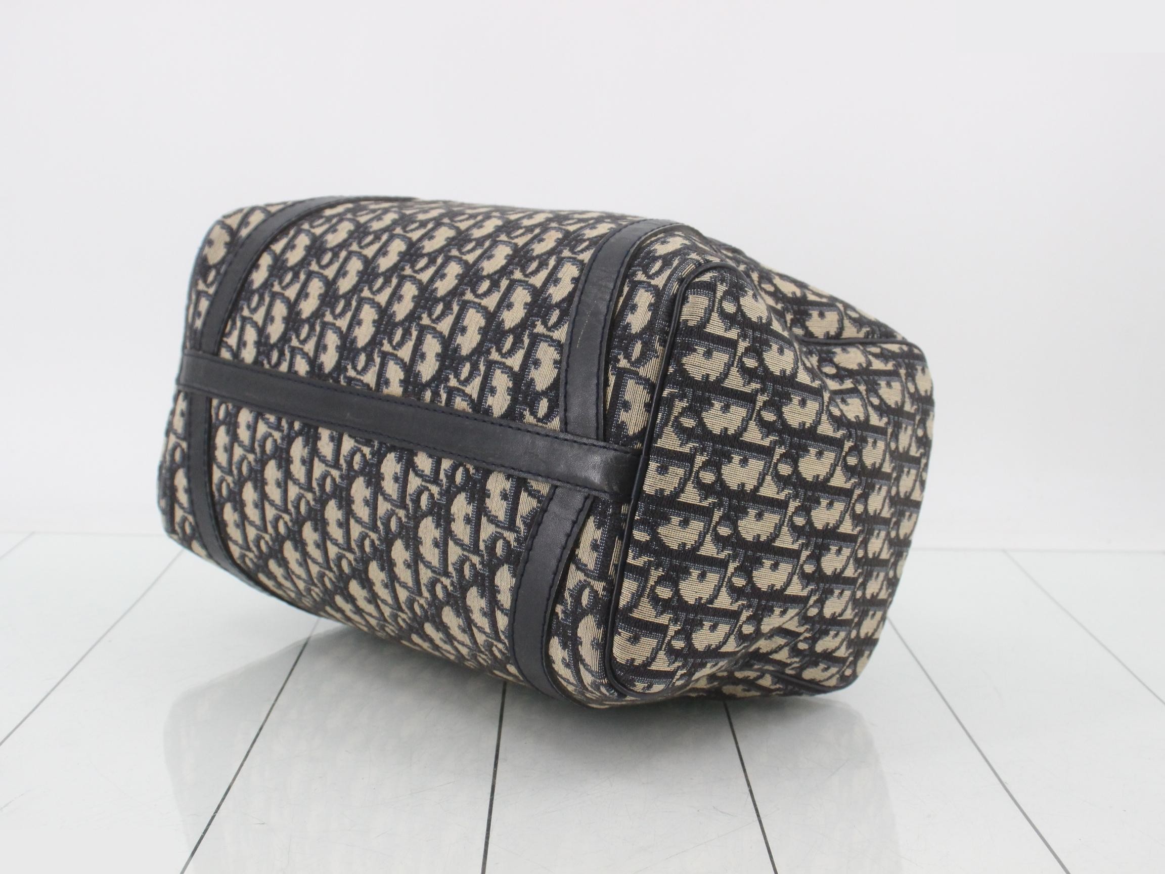 Trotter Boston Bag, Navy, W: 30 x H: 20 x D: 15 — view 6