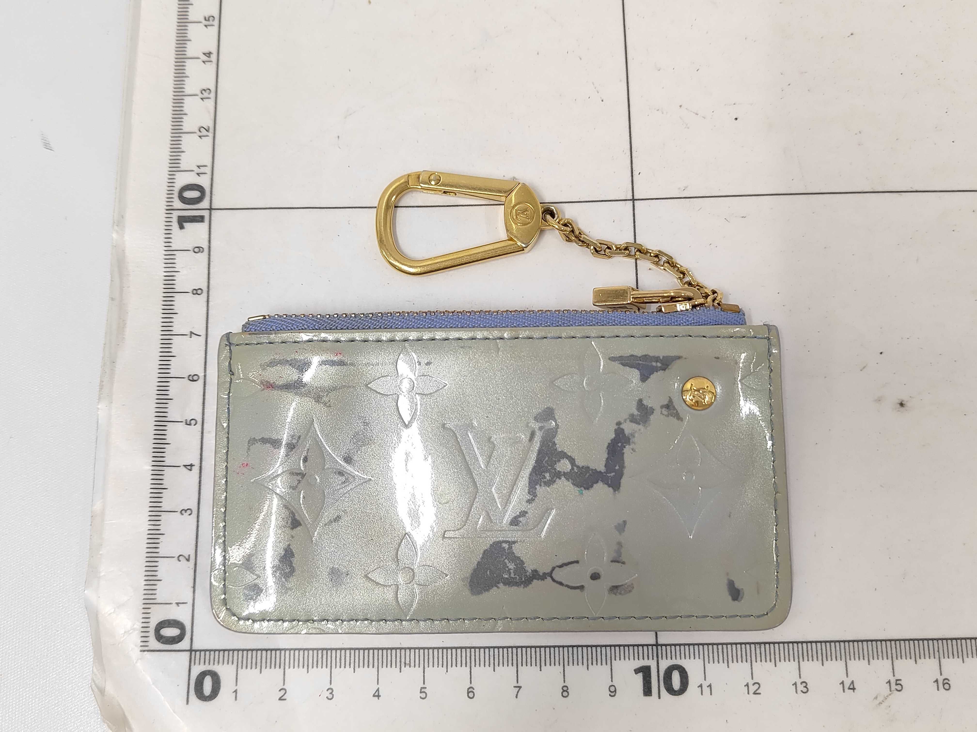 Vernis Coin Case — view 2