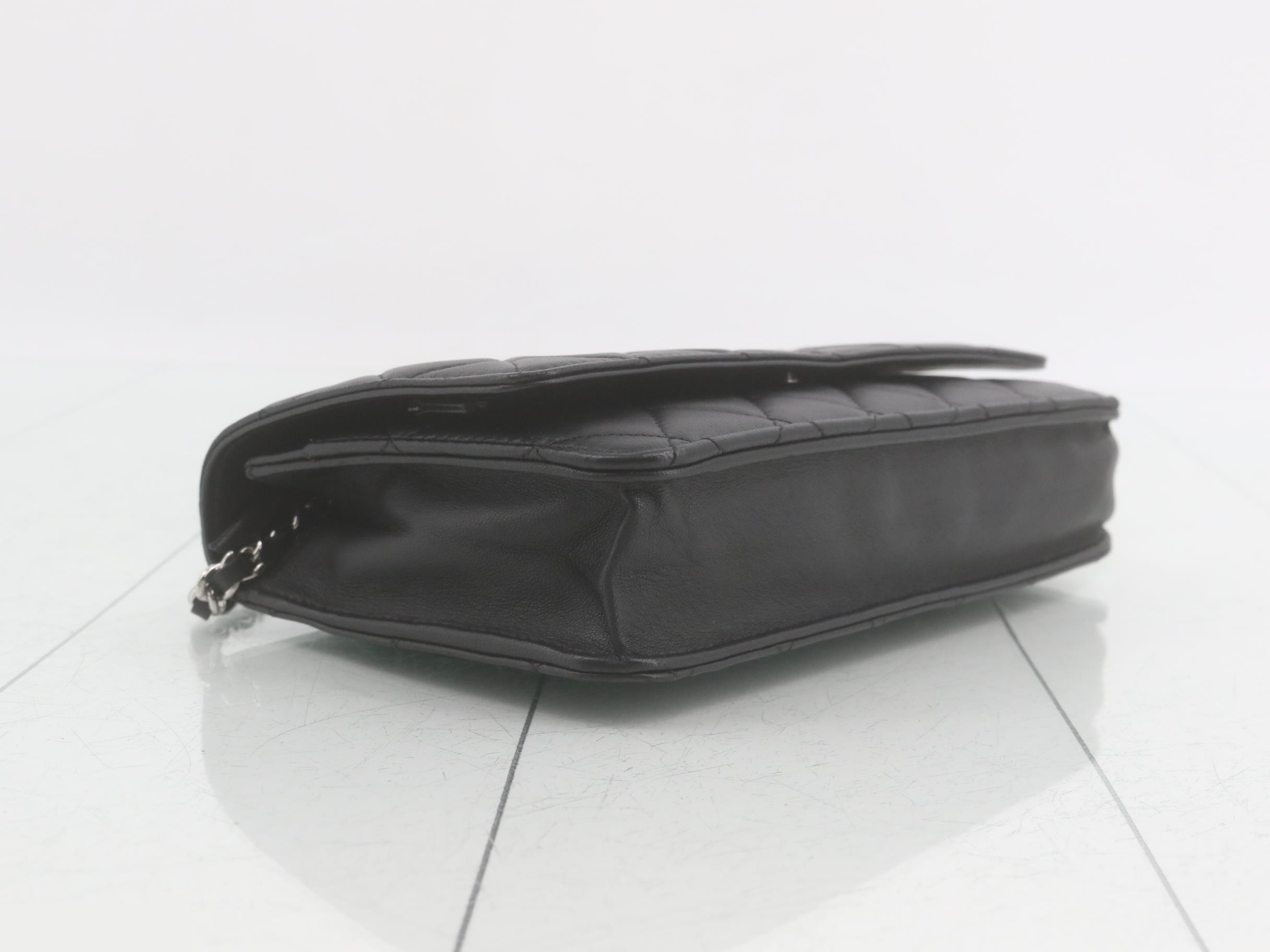 Matelassé Chain Wallet Shoulder Bag, Black — view 5