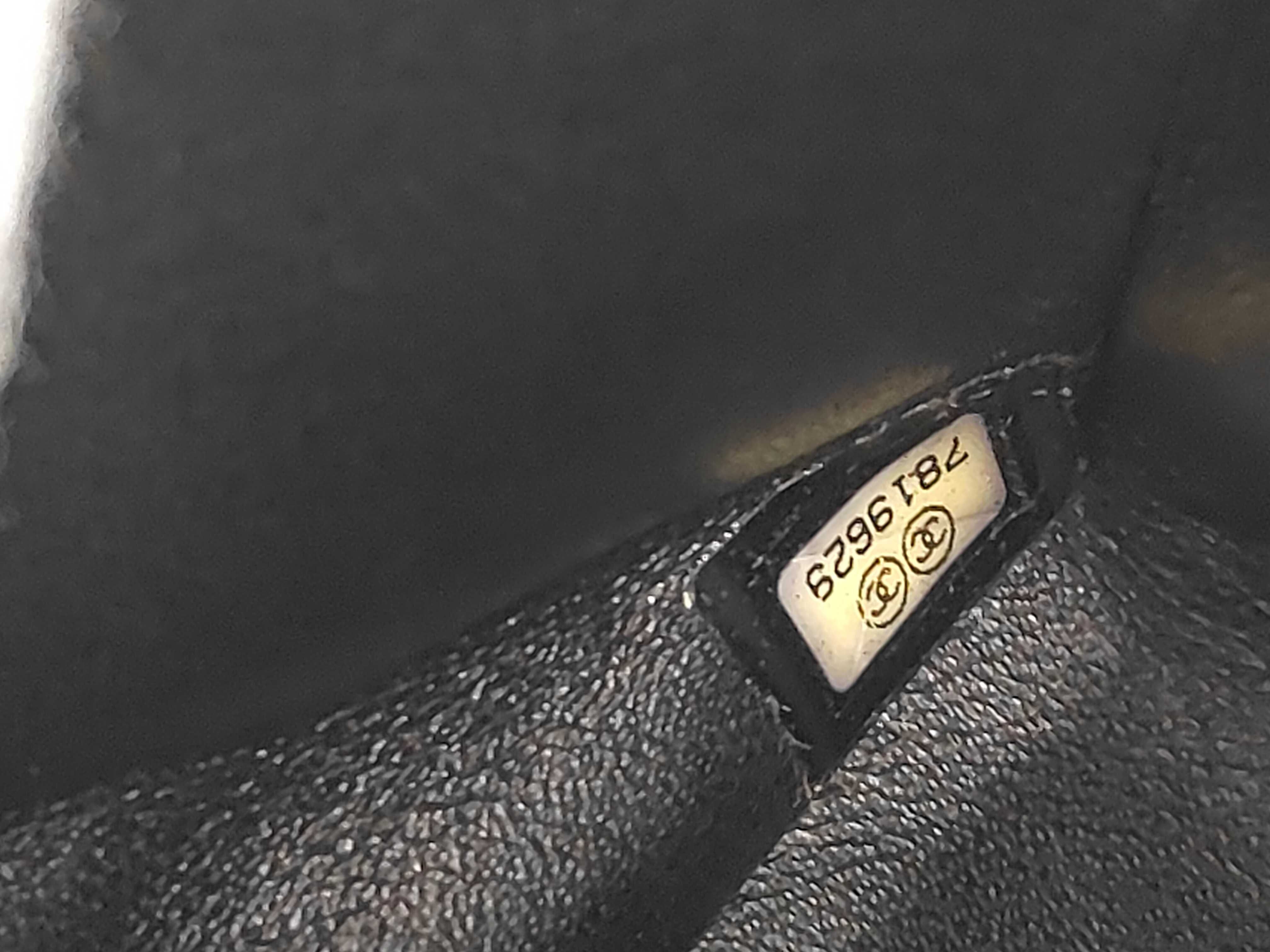Matelassé 25 Icon Double Flap Black Shoulder Bag 7819629 — view 11