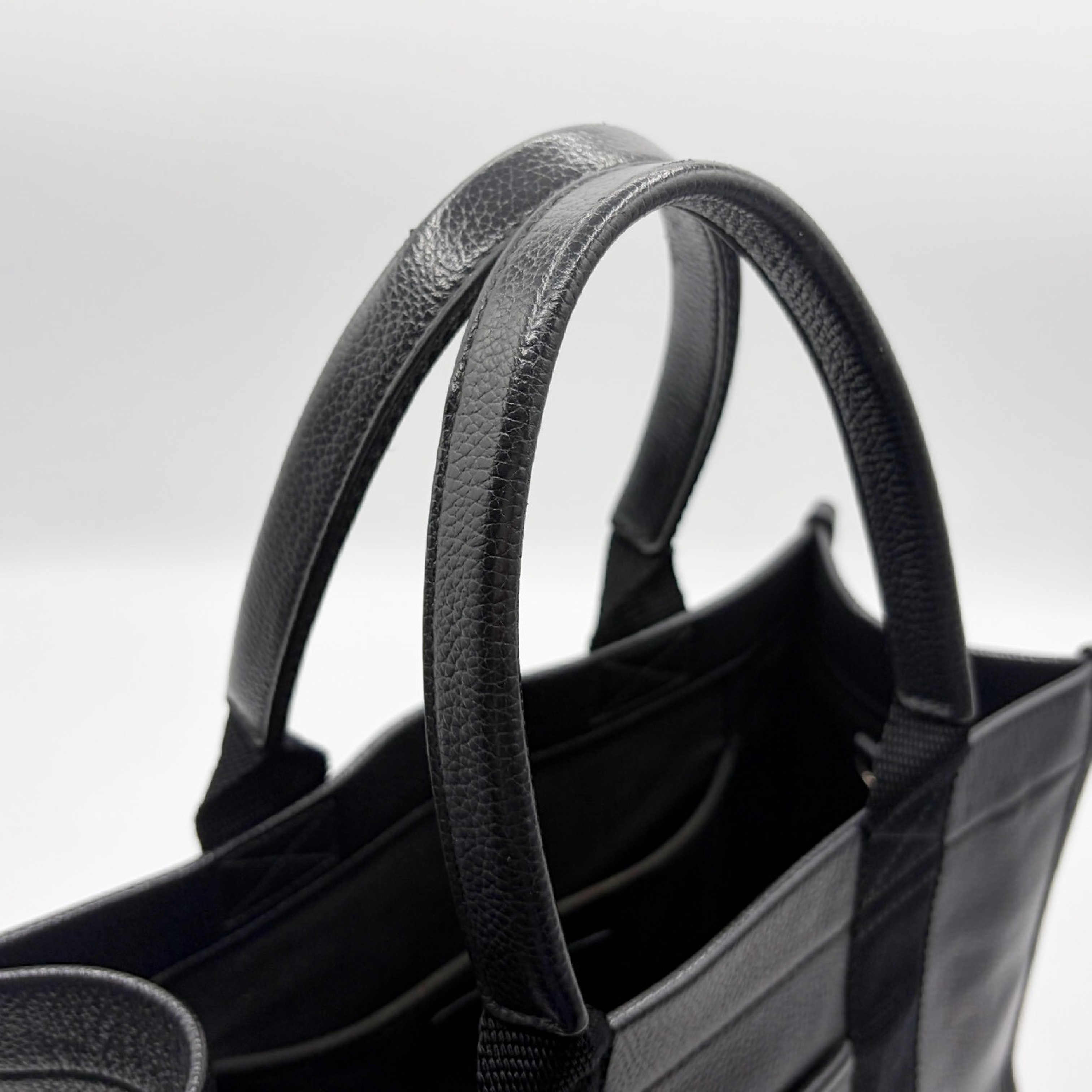 Hardware Small Tote Leather 2-way Black Tote Bag — view 8