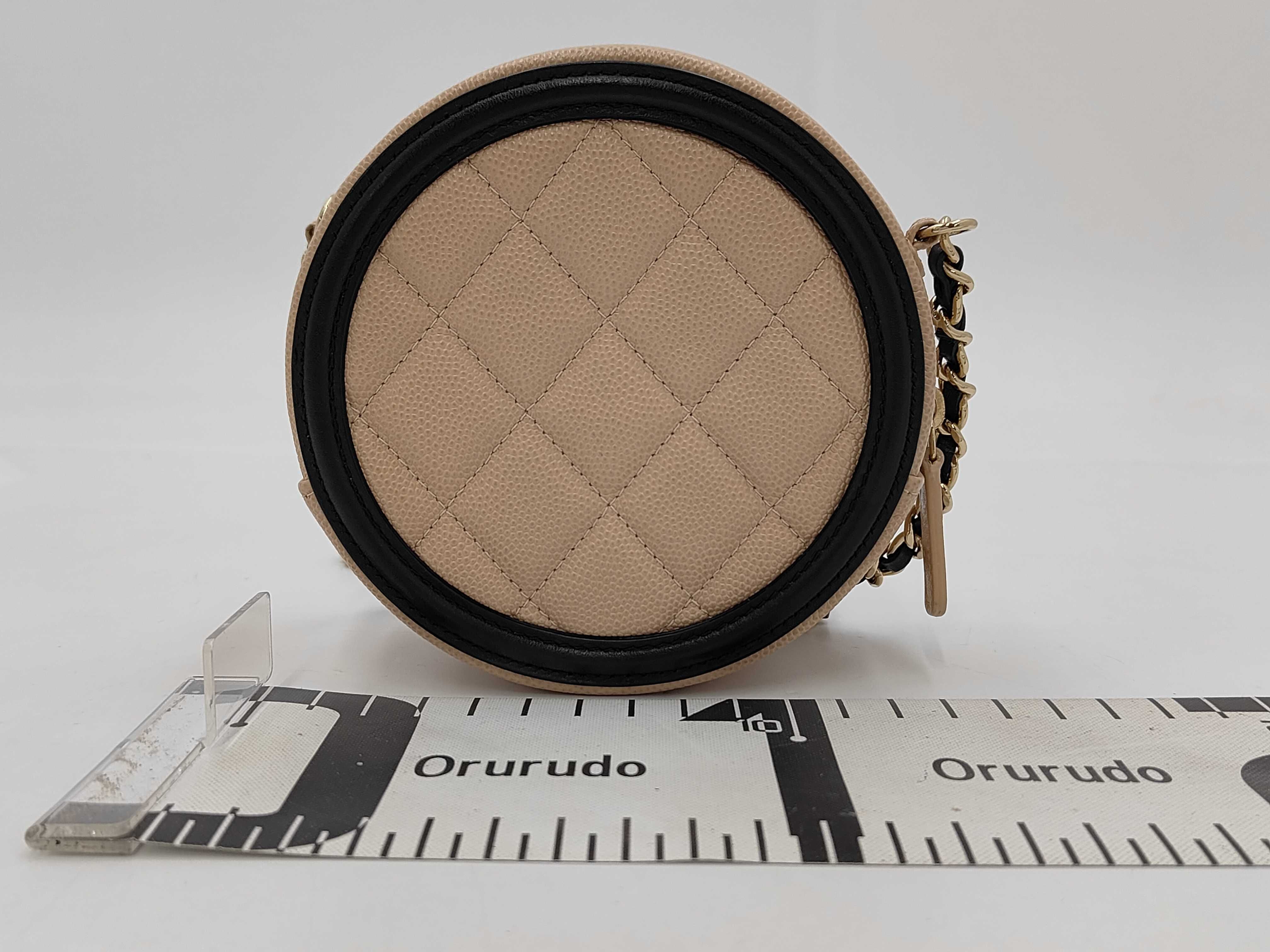 CC Figry Caviar Skin Round Chain Shoulder Bag — view 2