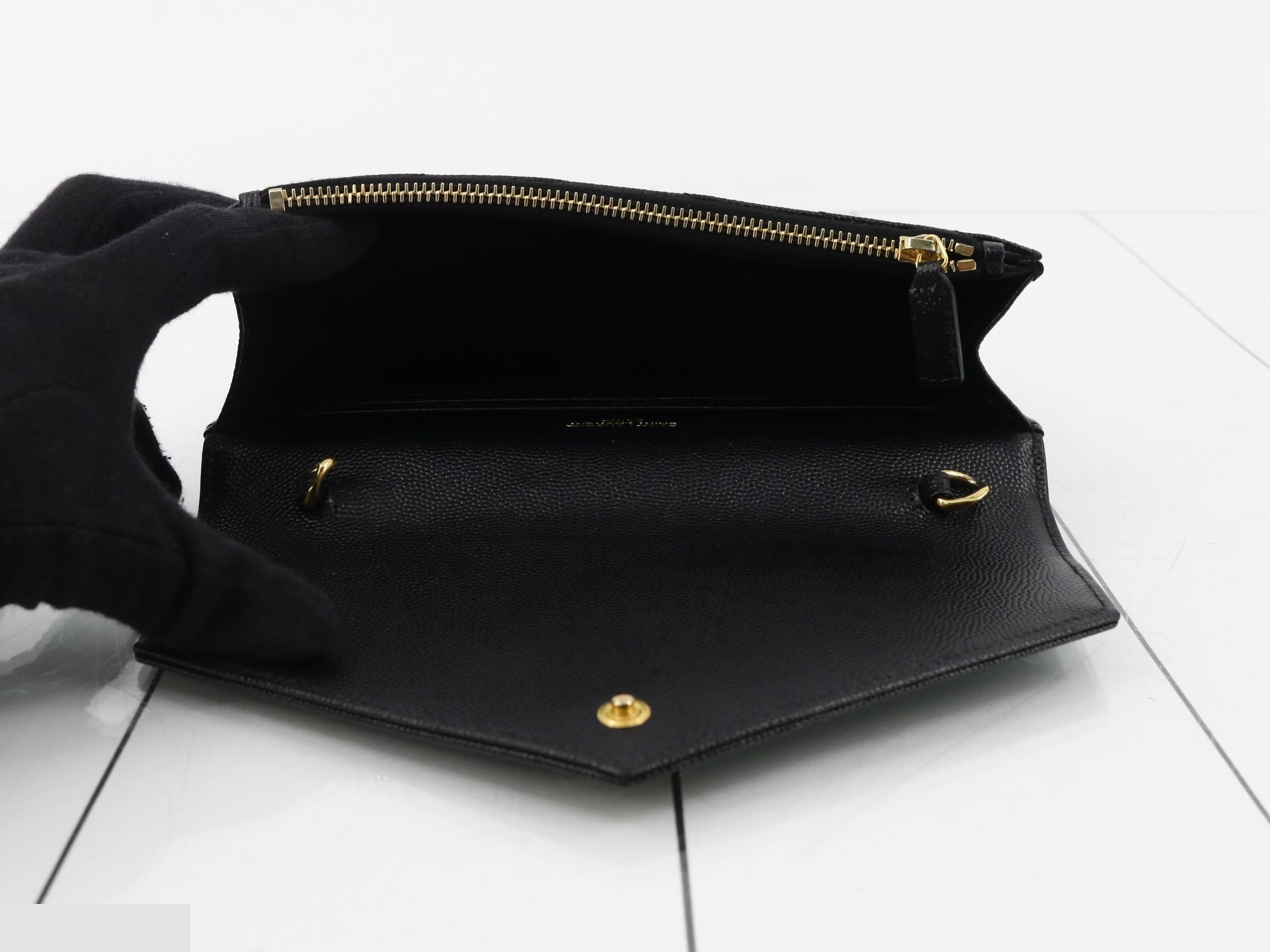 Cassandra Chain Wallet Shoulder Bag — view 4