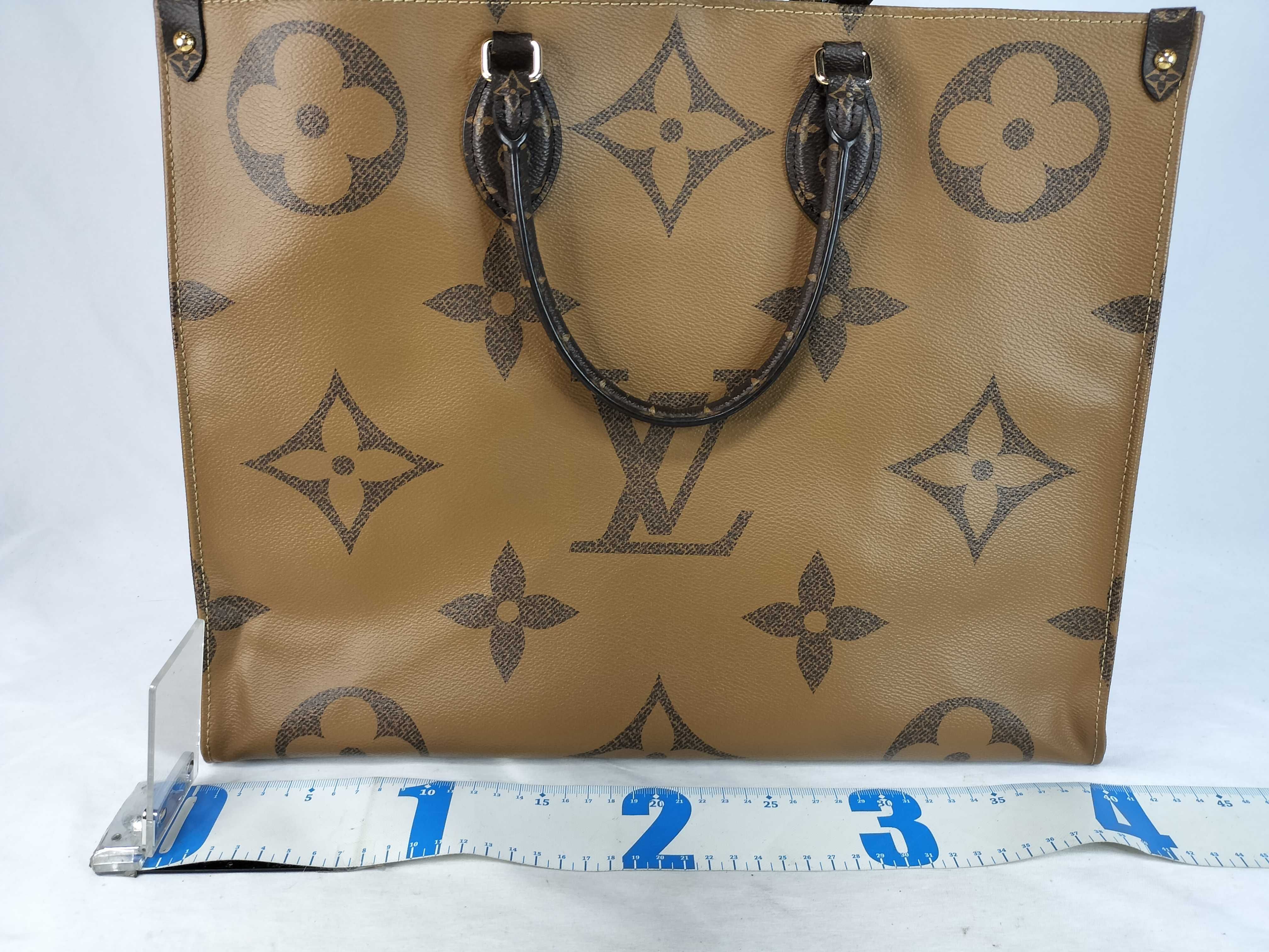 OnTheGo GM Tote Bag — view 2