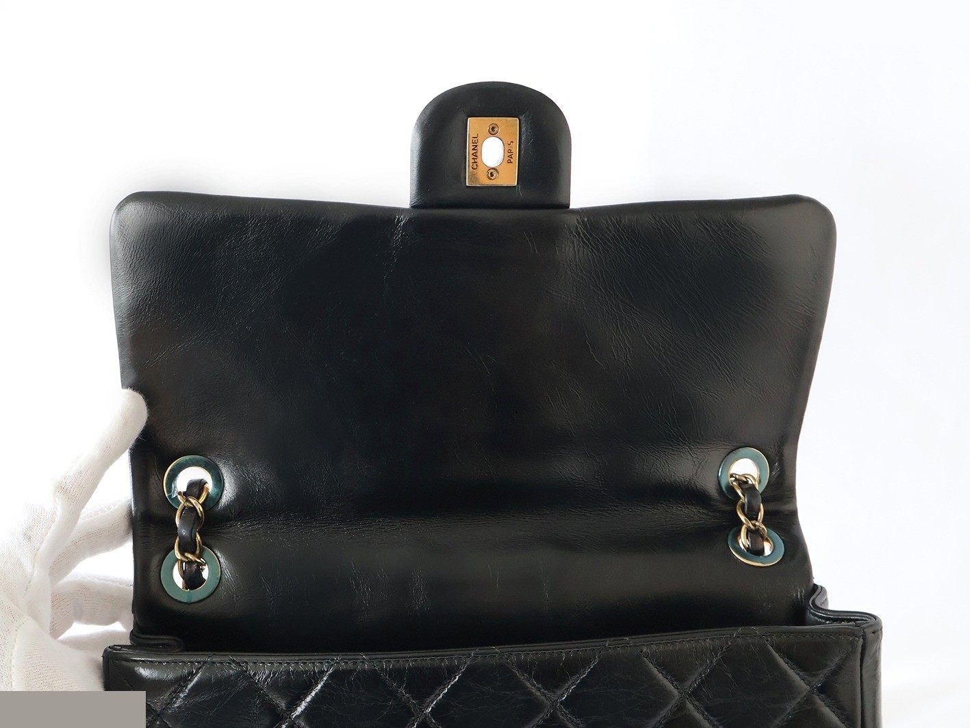 Matelassé Vintage Calf Double Chain Shoulder Bag, Black — view 10