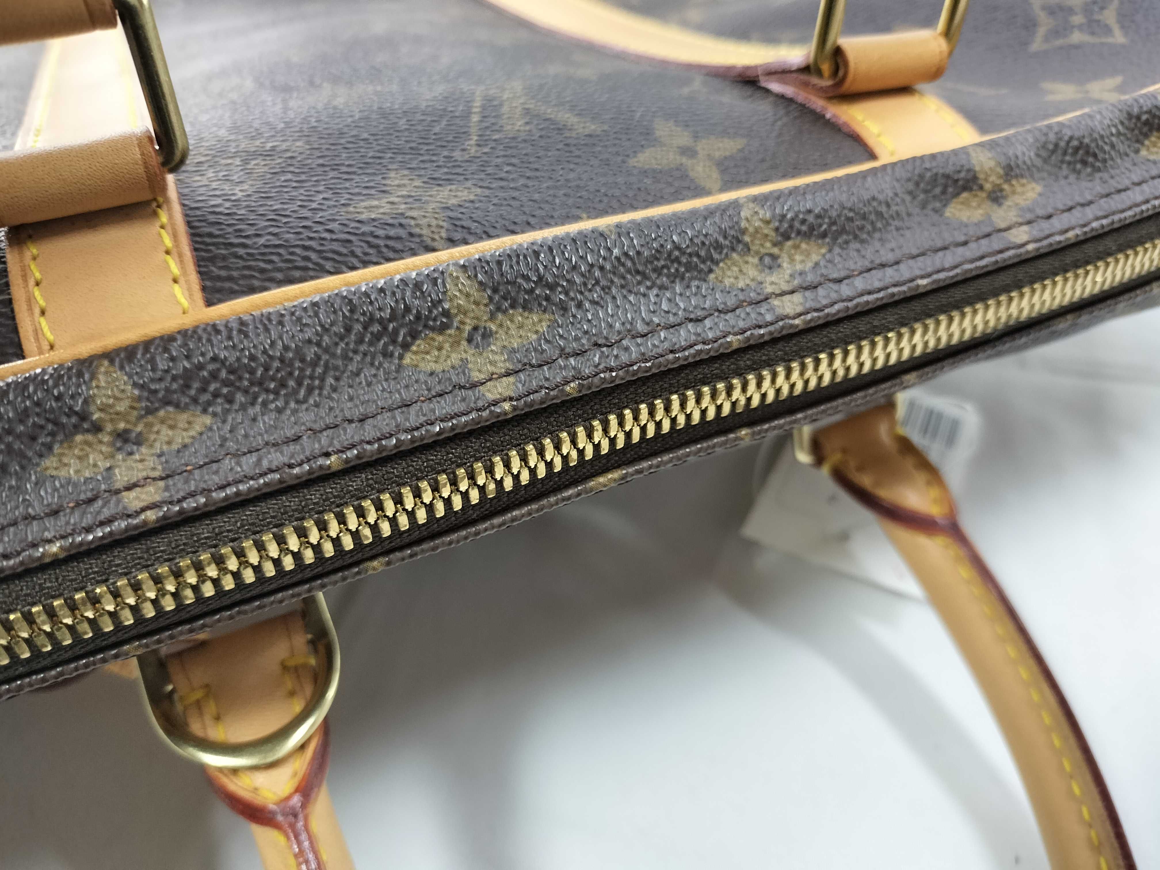 Monogram M40226 Porte Documents Voyage Business Bag — view 6
