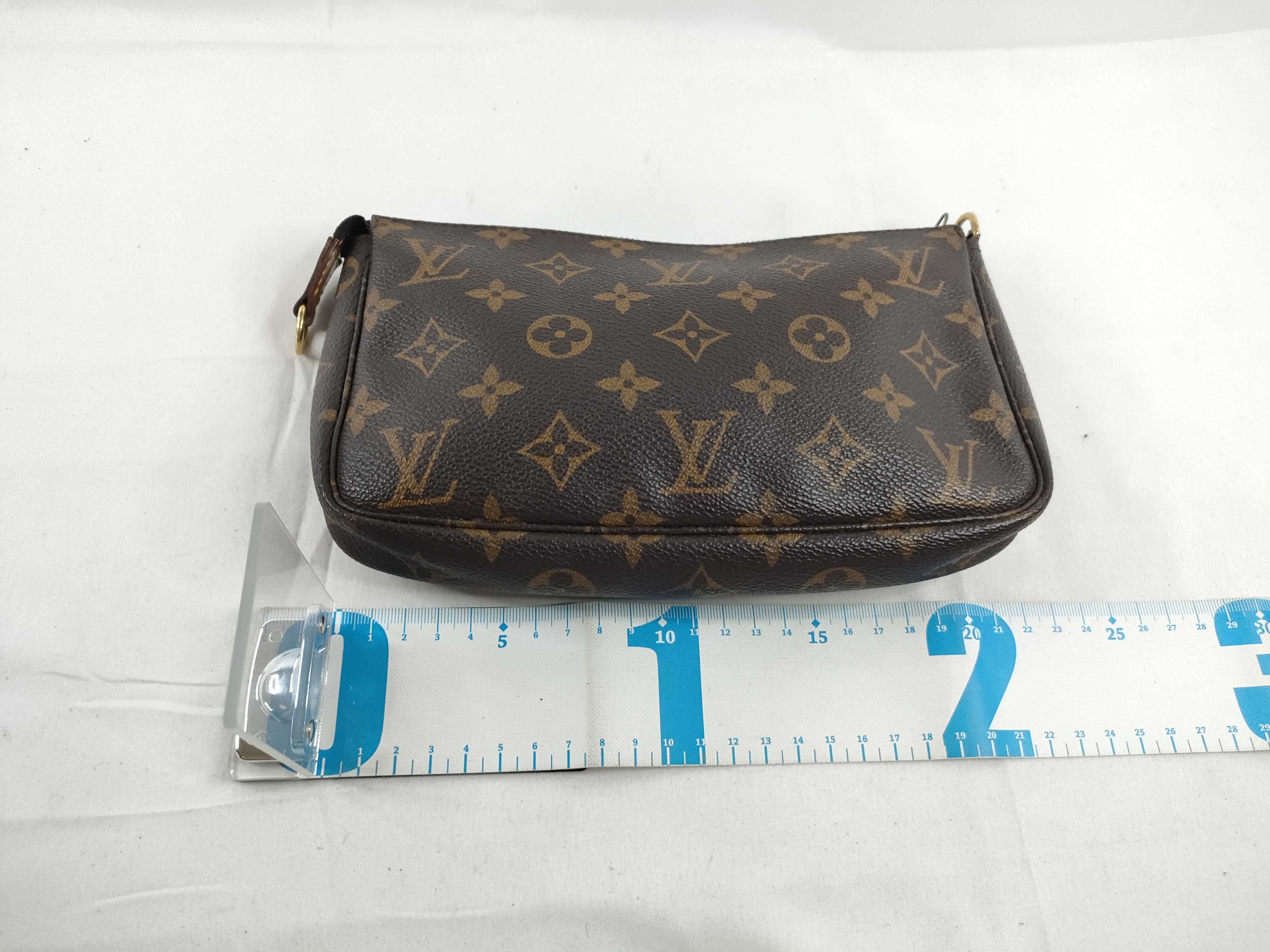 Monogram Pochette Accessoires M51980 Pouch — view 2
