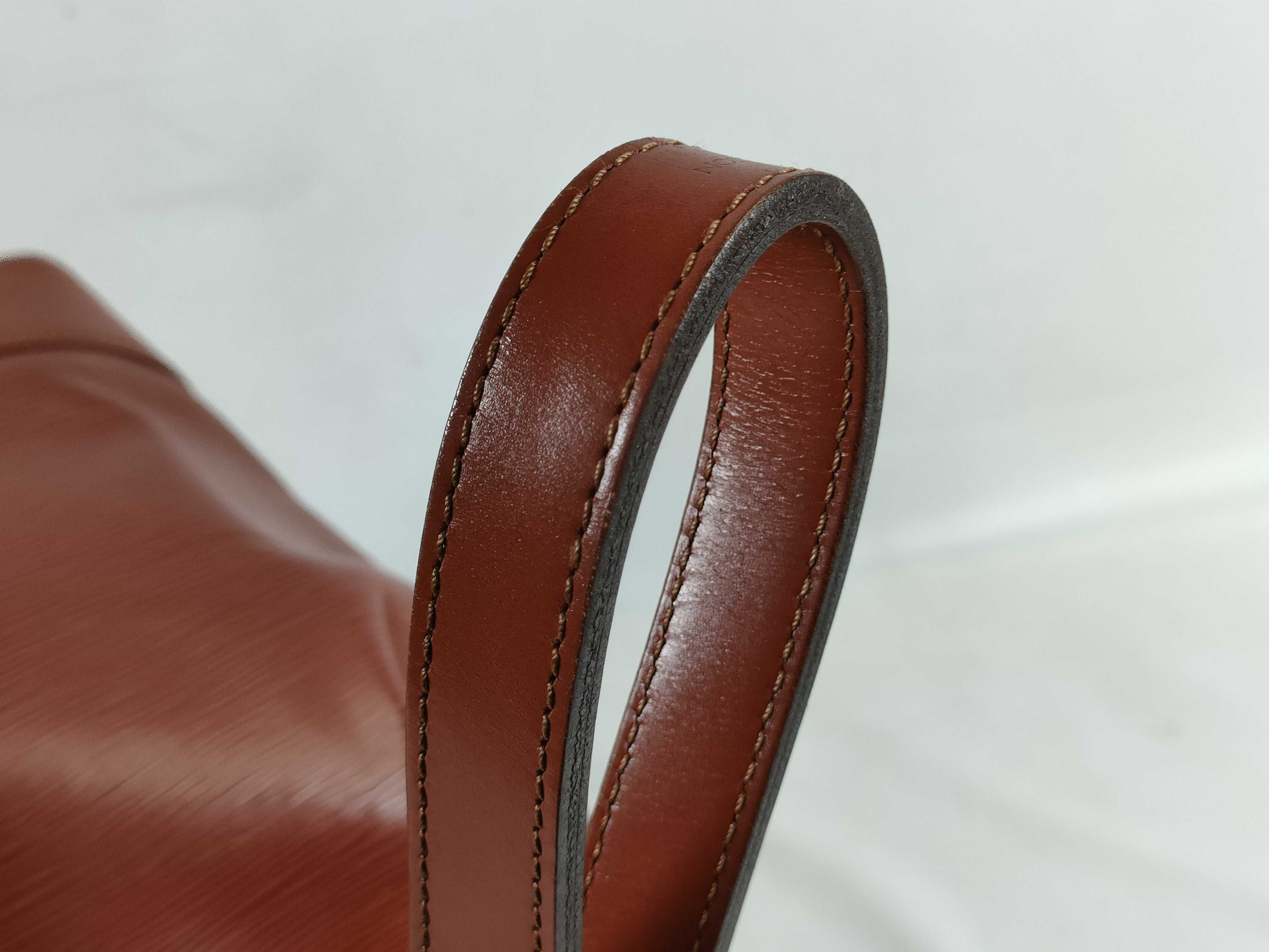 Epi Petit Noé Brown Shoulder Bag — view 4