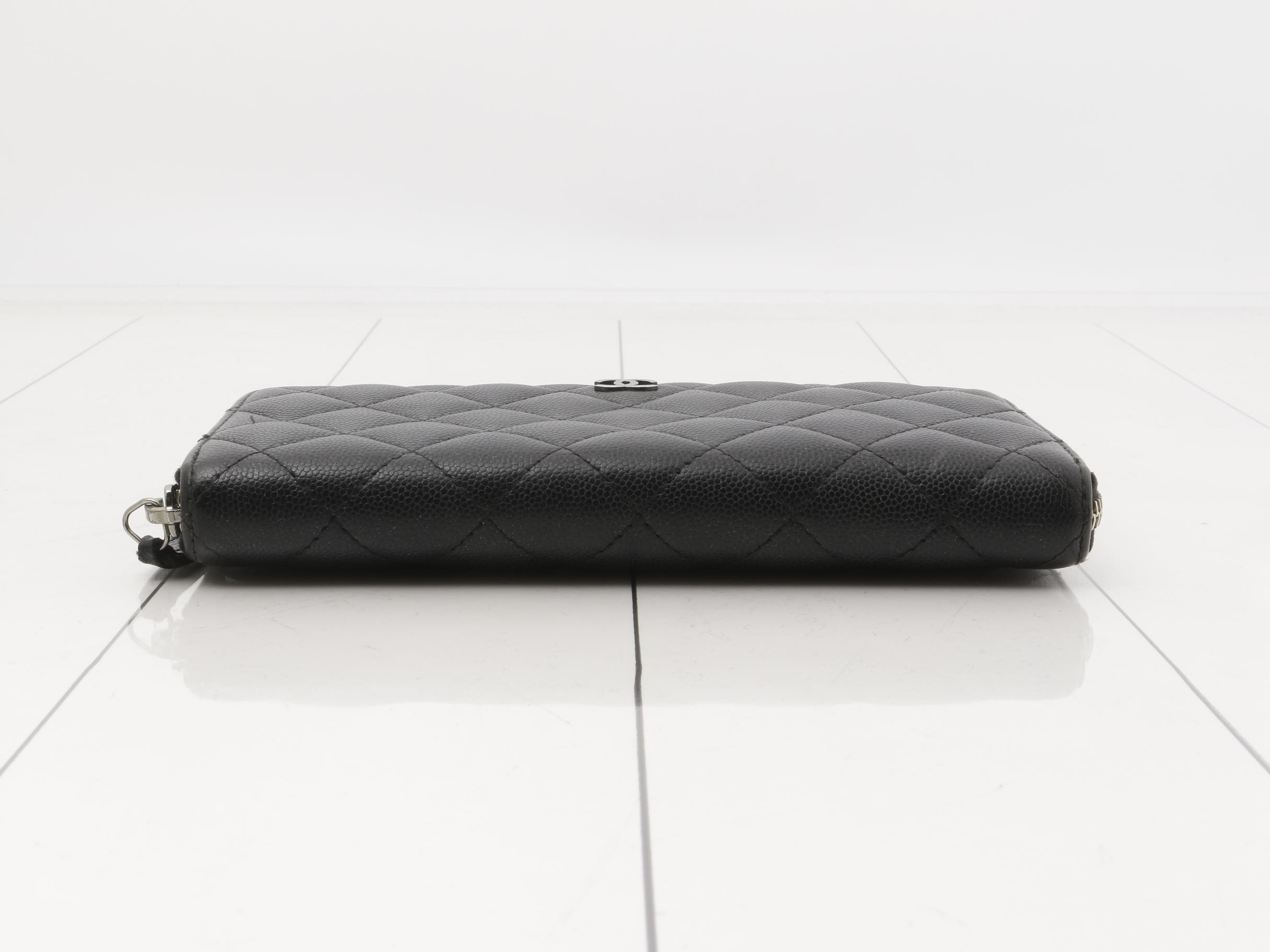 Matelassé (bag) and wallet, caviar leather, Coco mark, black — view 3