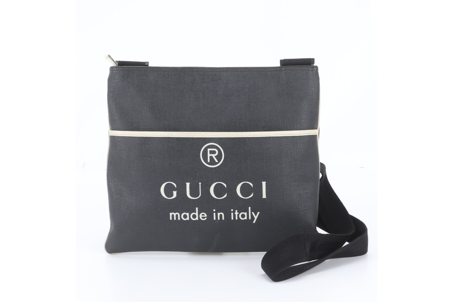 Leather shoulder bag, crossbody bag, messenger bag, business, commuting.