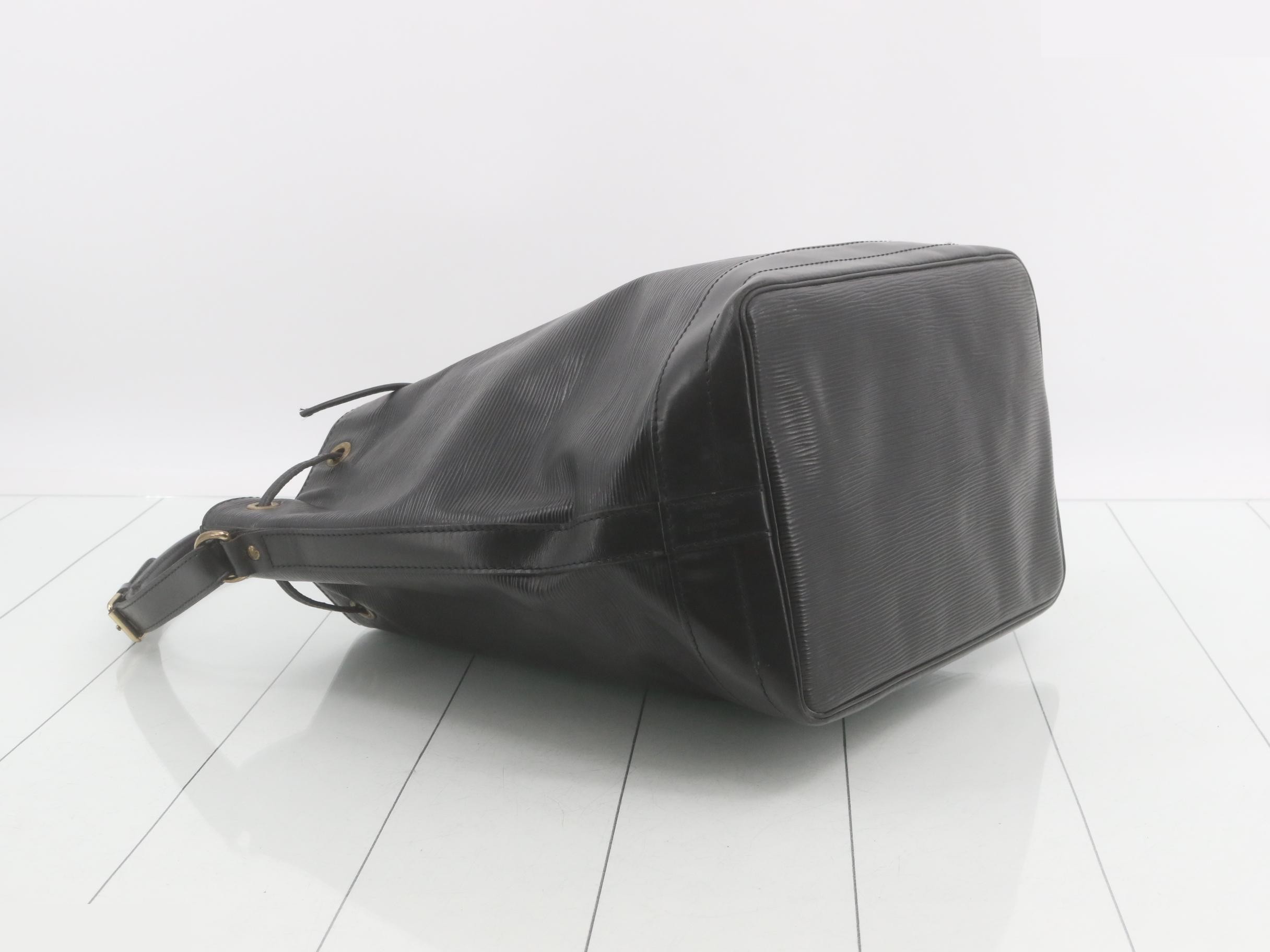 Shoulder bag Noe, black — view 5
