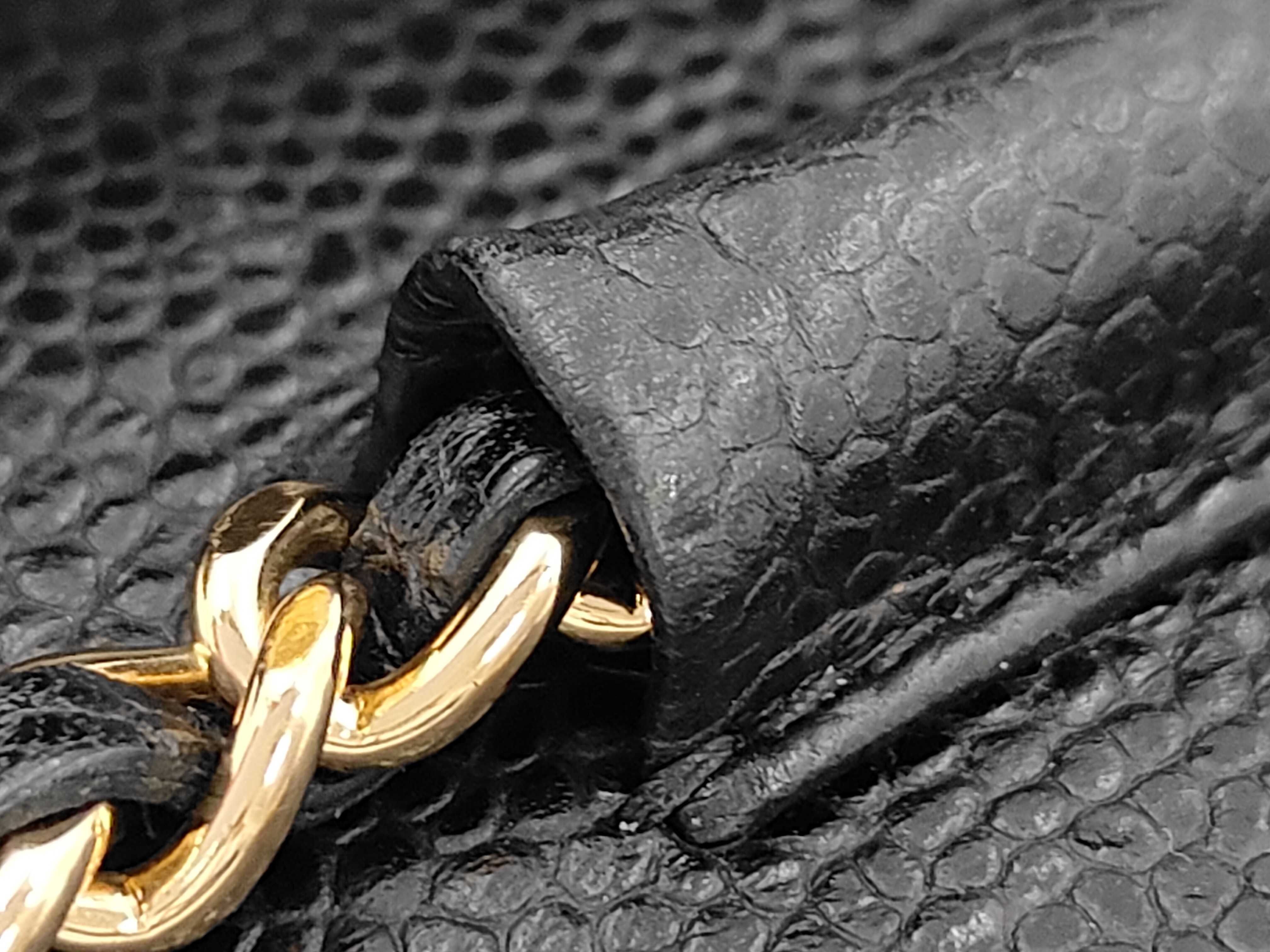 Chain Wallet Shoulder Bag — view 7