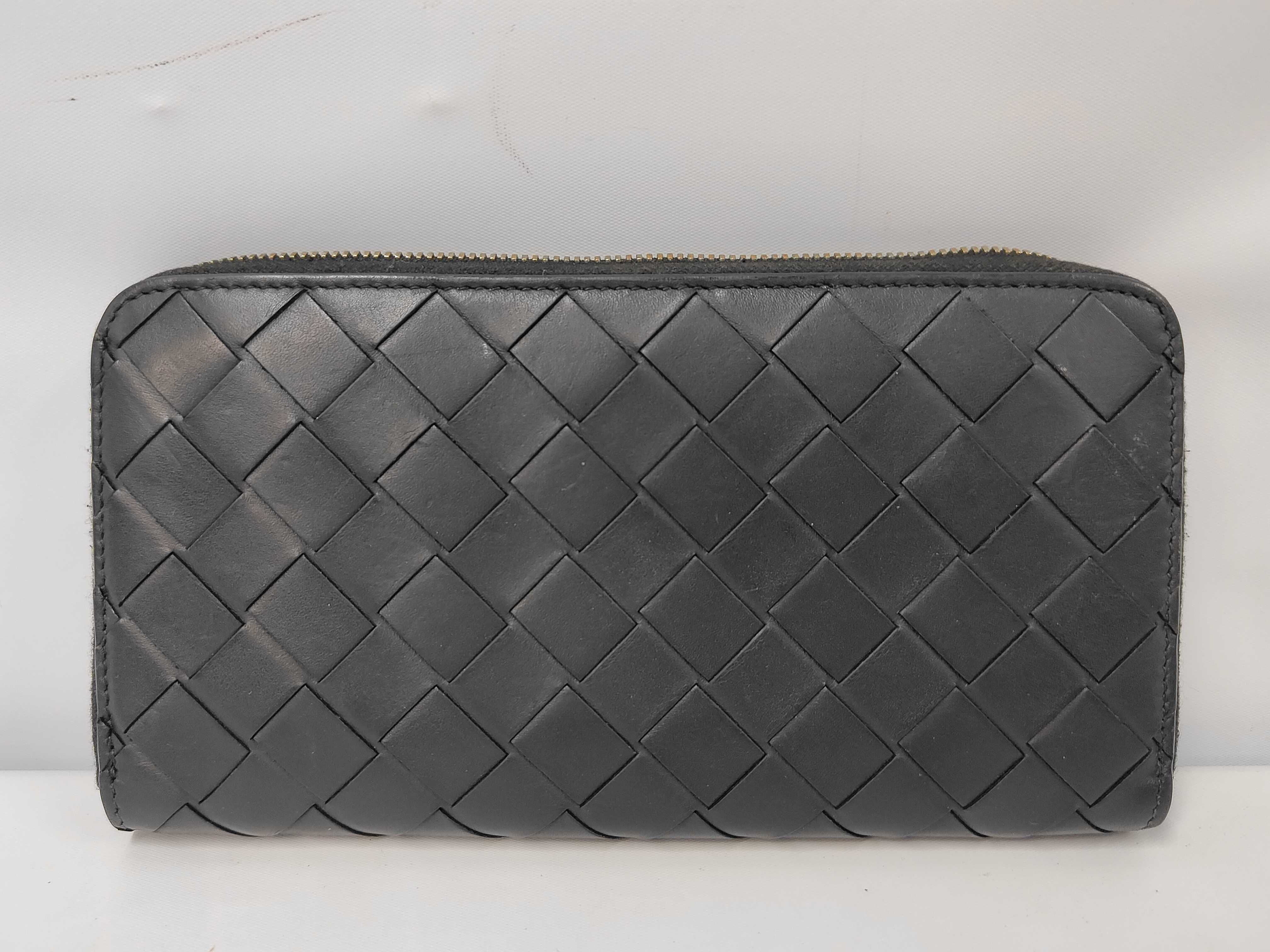 Intrecciato Zippy Wallet Black