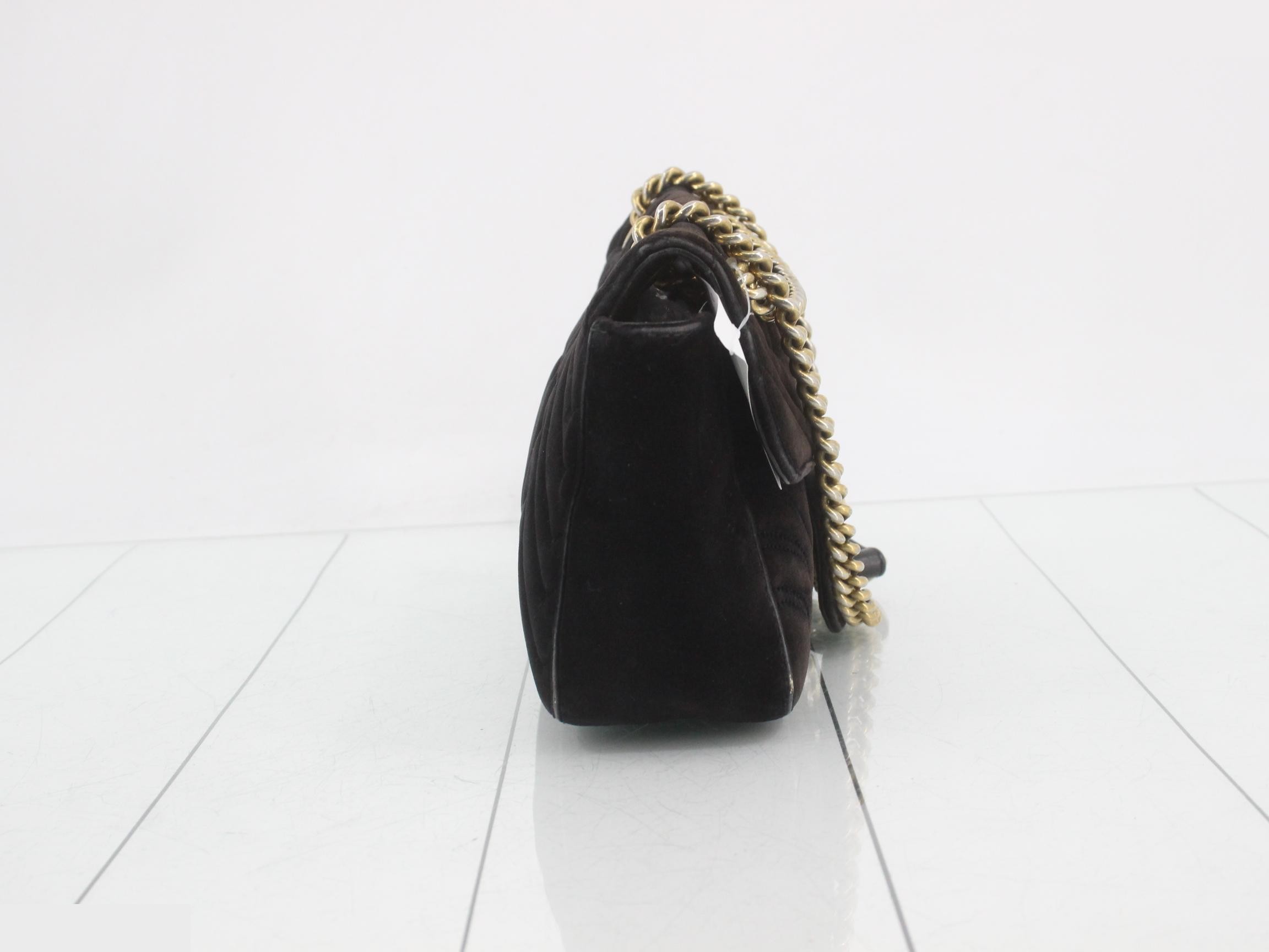 GG Marmont Velour Black Quilted Shoulder Bag — view 4