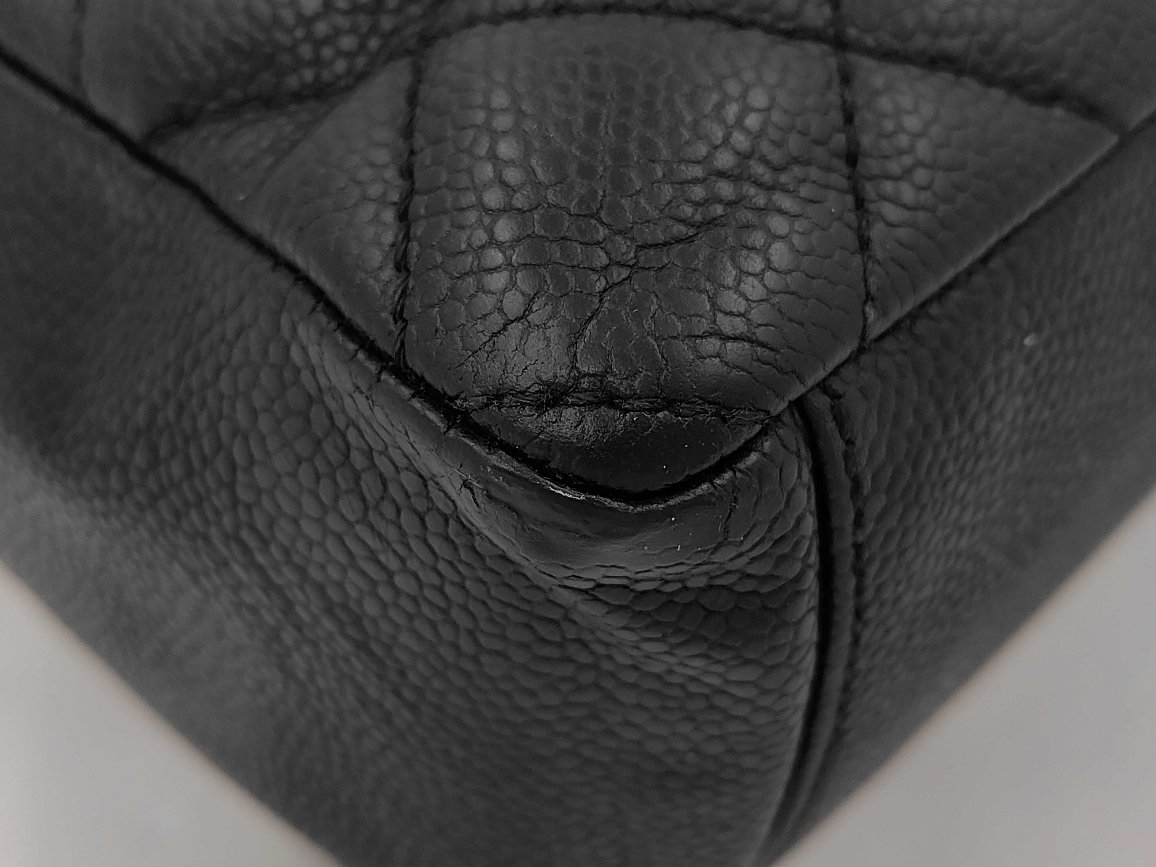 Matelassé Caviar Skin Chain Tote Bag (Black) — view 3